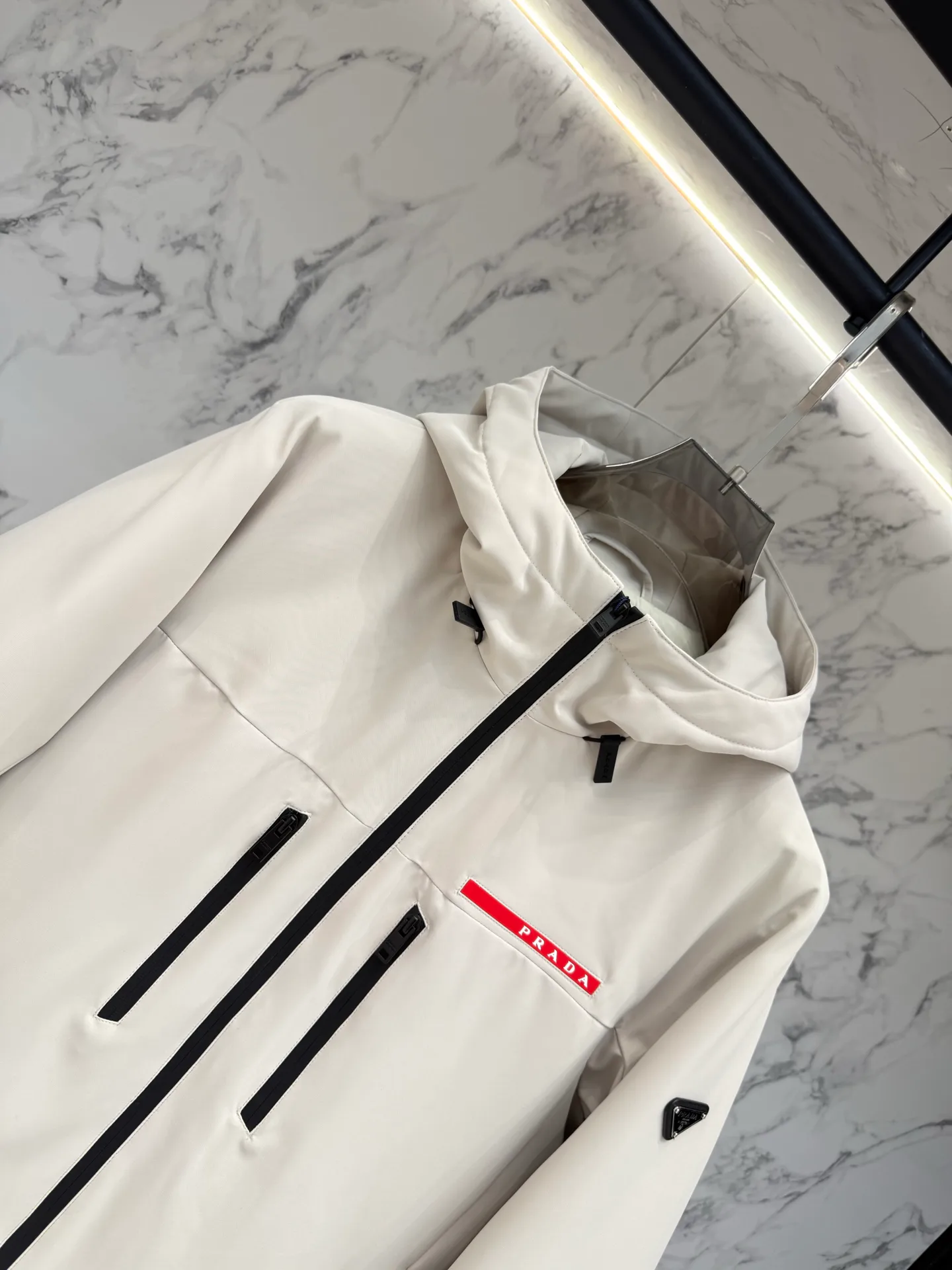 Куртки И Пуховики Женские Prada 18046486