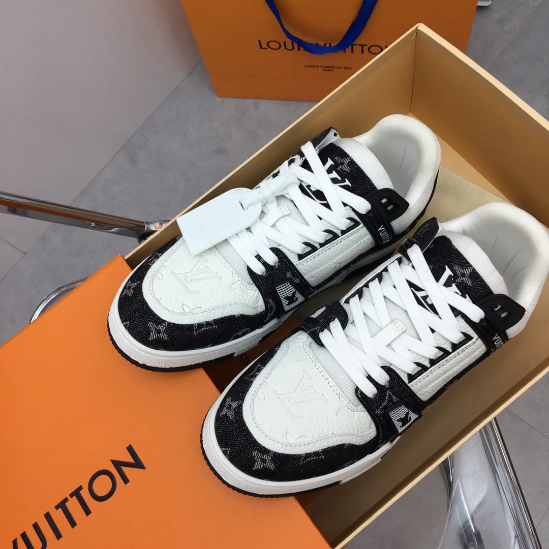 Кроссовки Женские Louis Vuitton 10234459