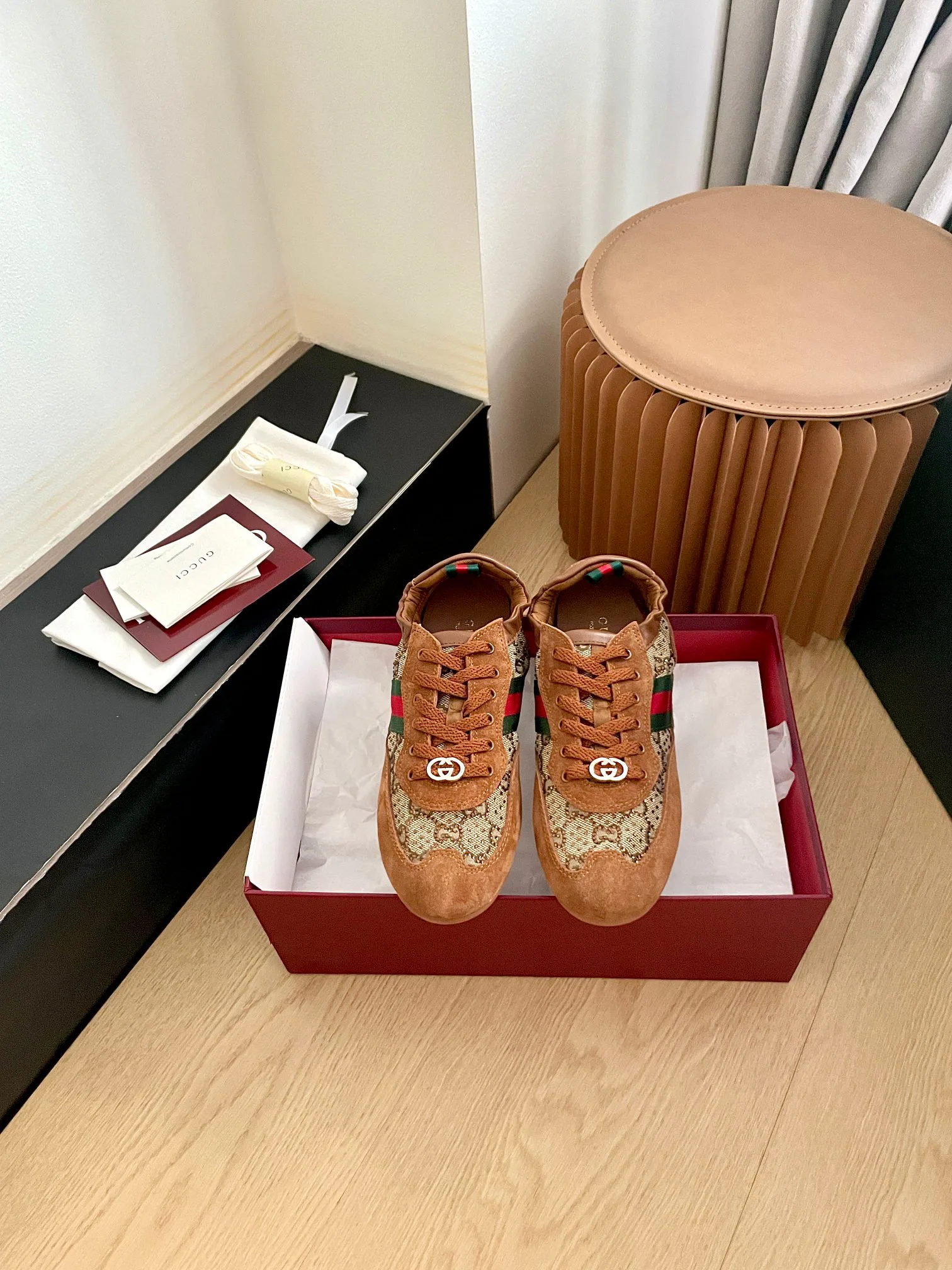 Кроссовки Женские Gucci 941867