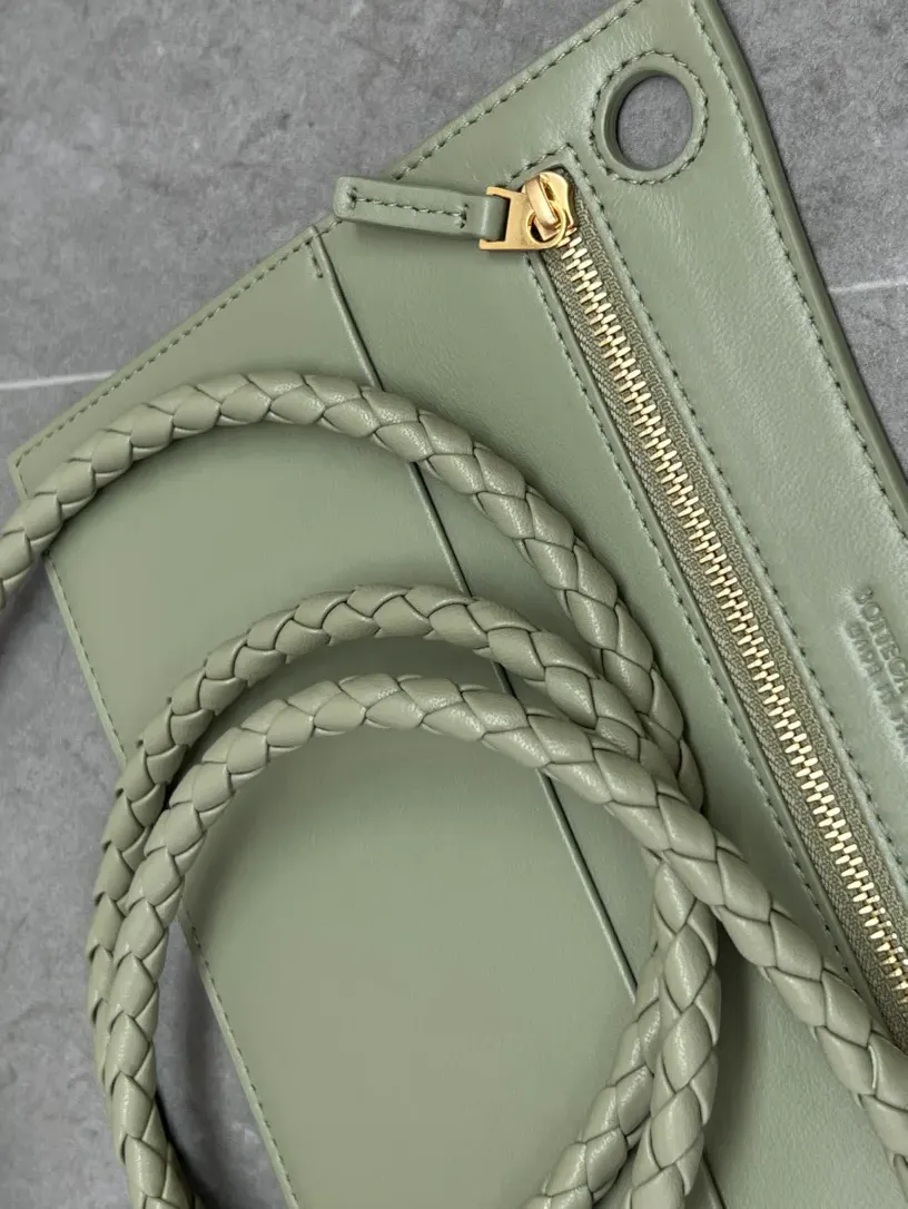 Сумки На Ремне Женские Bottega Veneta 5037576