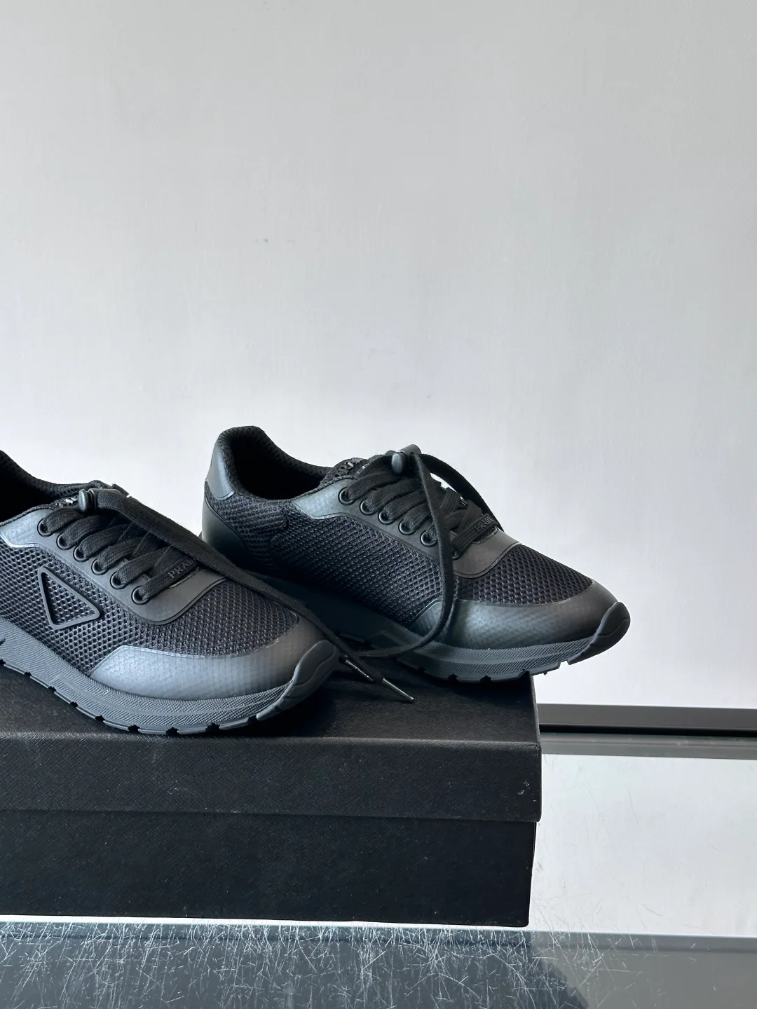 Кроссовки Мужские Prada 17646152