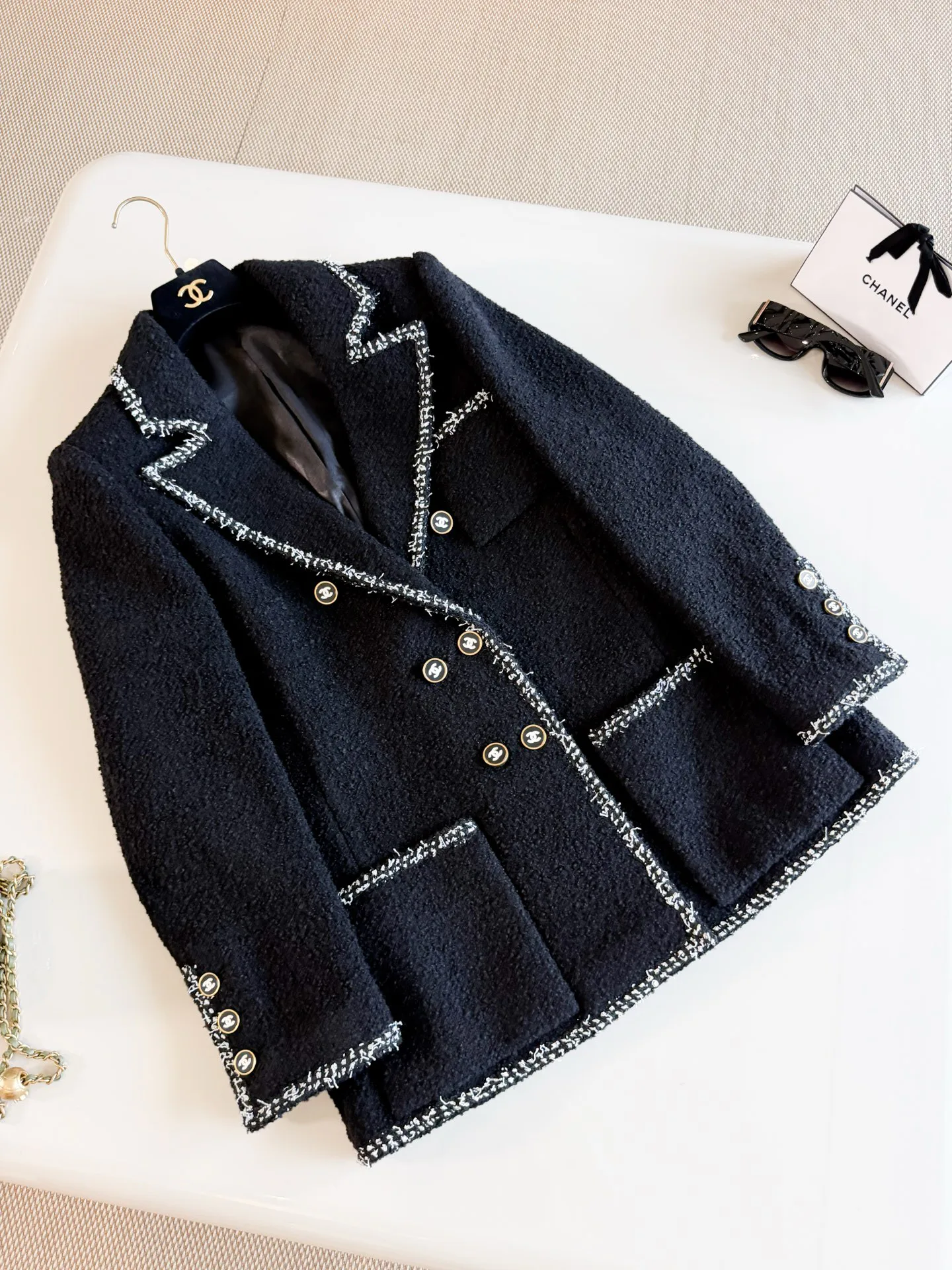 Жакеты Женские Chanel 18405240