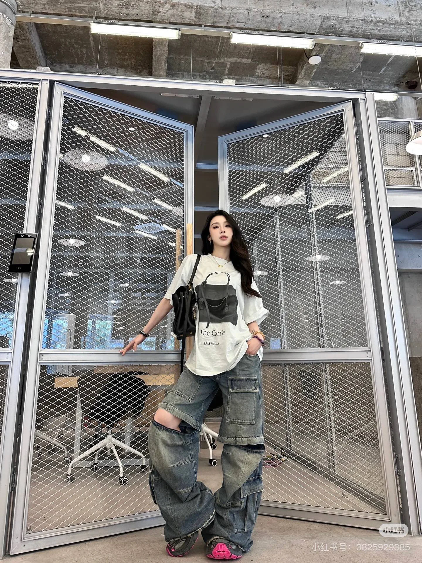 Футболки Женские Balenciaga 28427