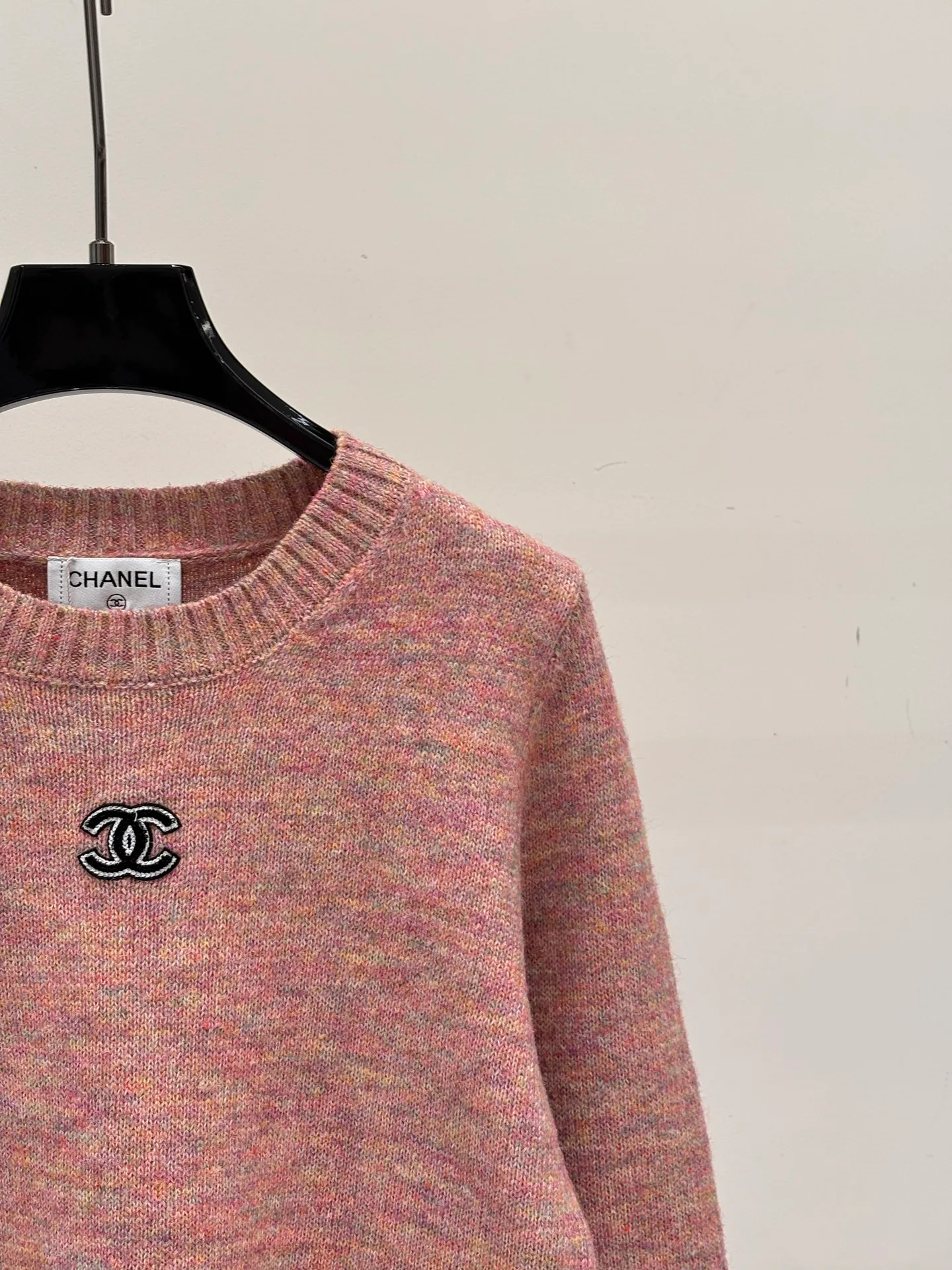 Джемперы И Свитеры Женские Chanel 17932552