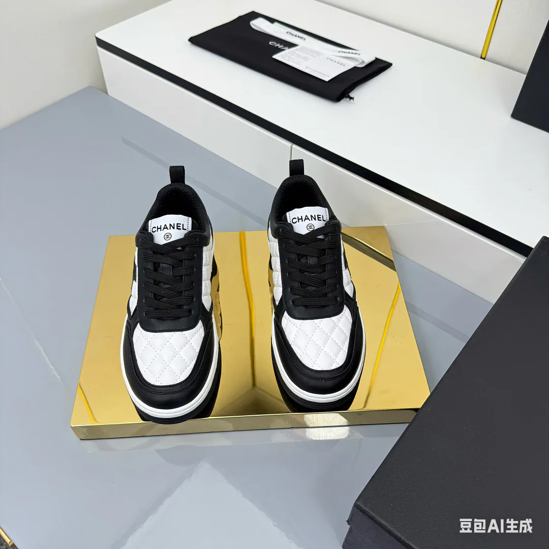 Кроссовки Женские Chanel 4502741