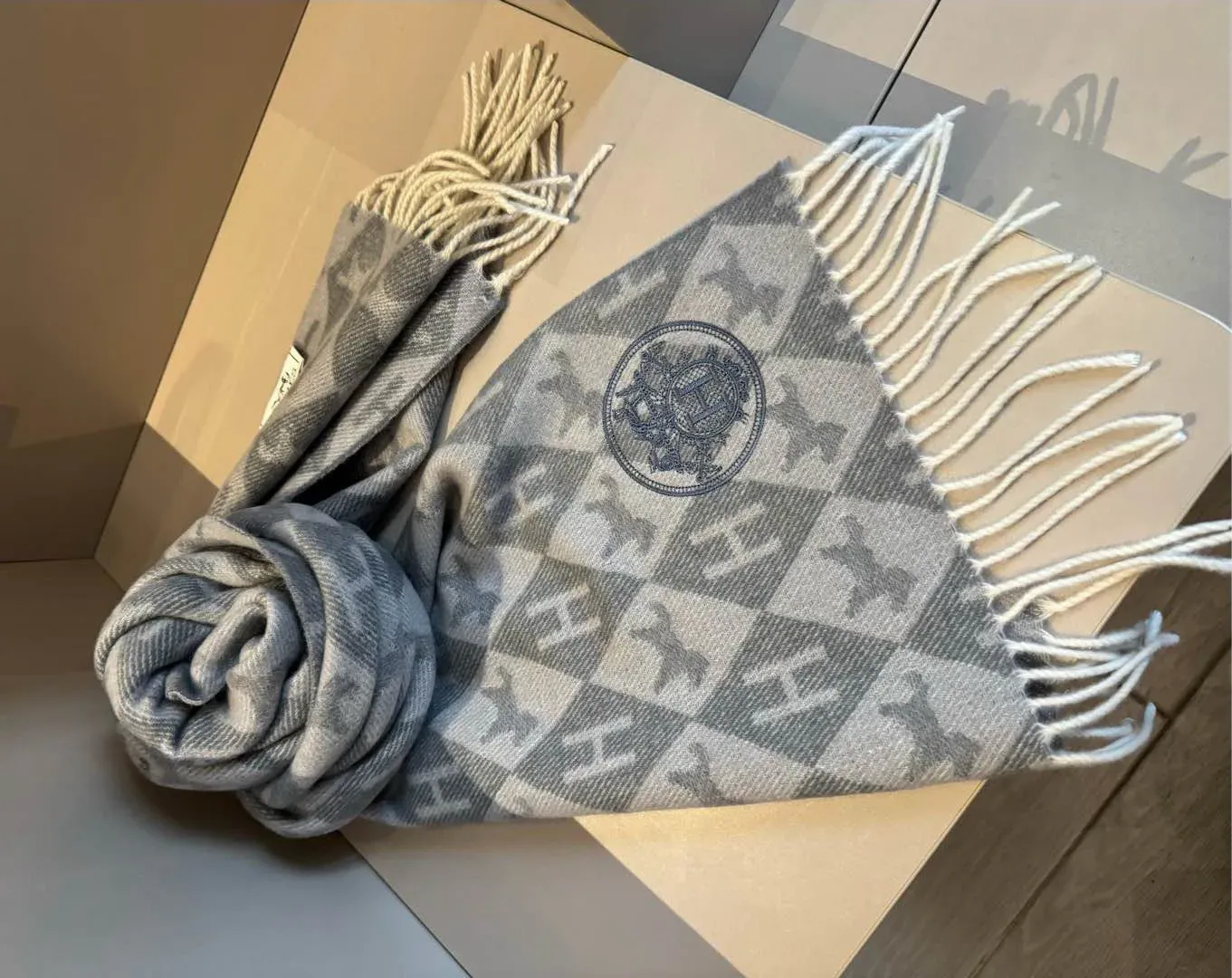 Шарфы Hermes 61968