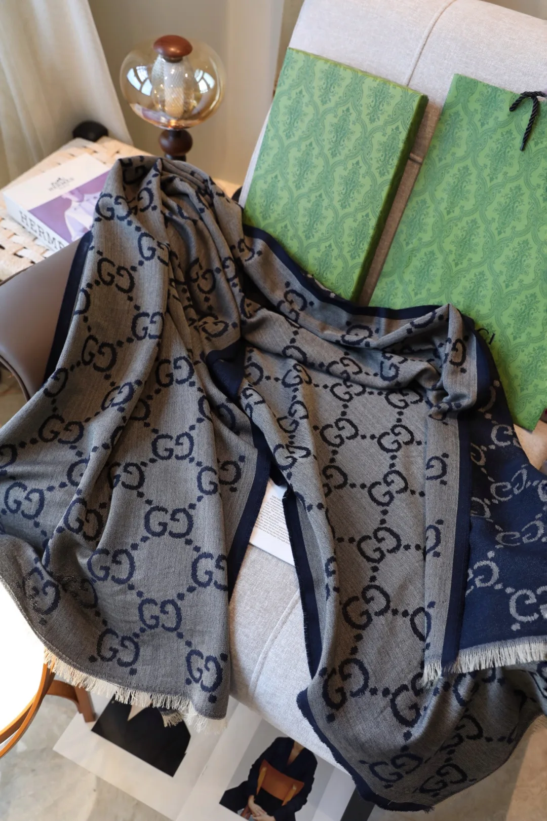 Шарфы Gucci 18265993