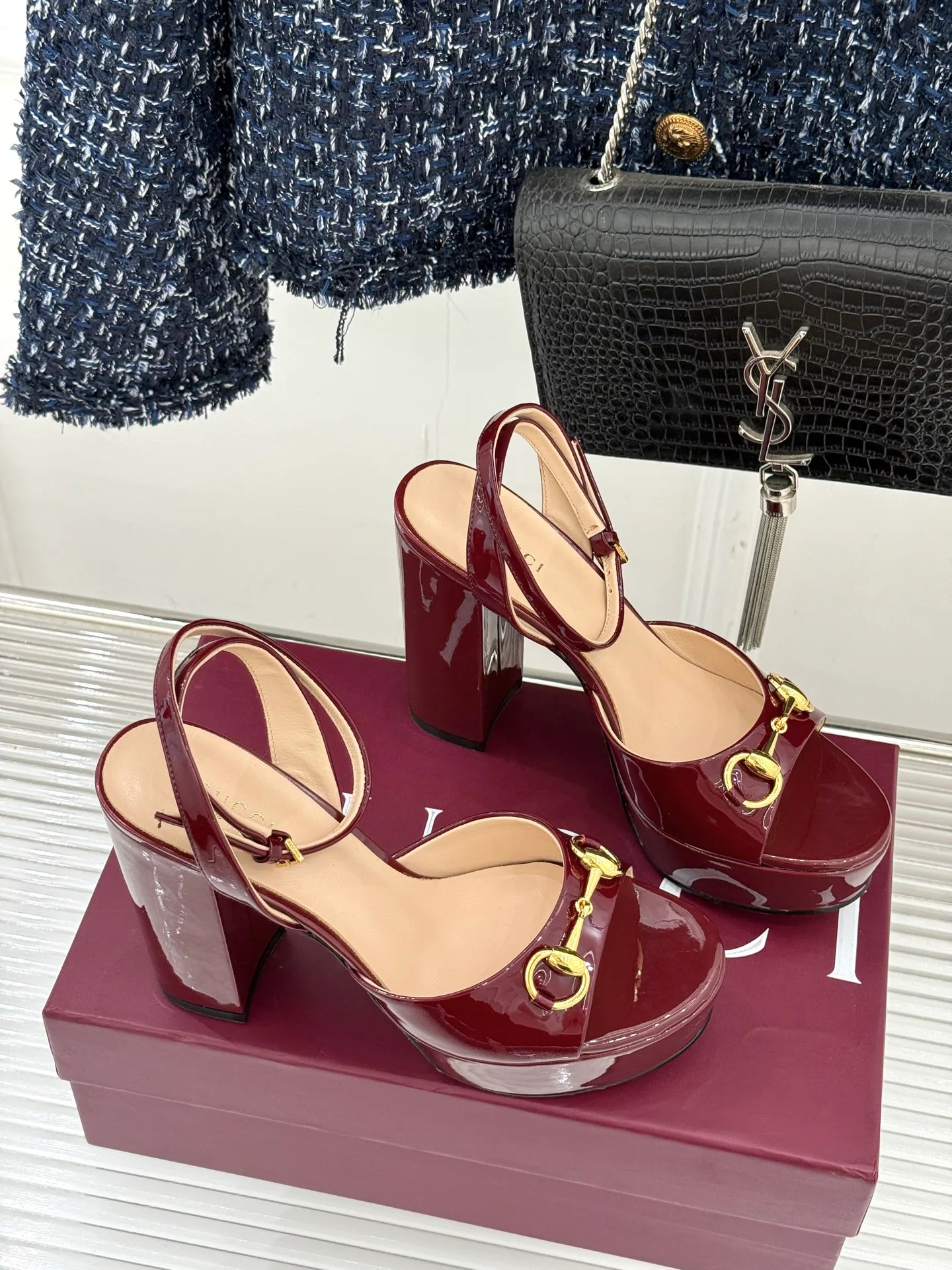 Сандалии Женские Gucci 954183