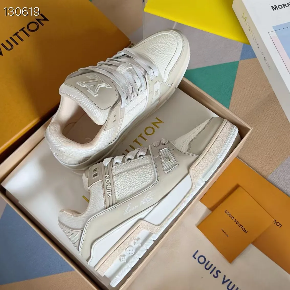 Кроссовки Женские Louis Vuitton 13074068