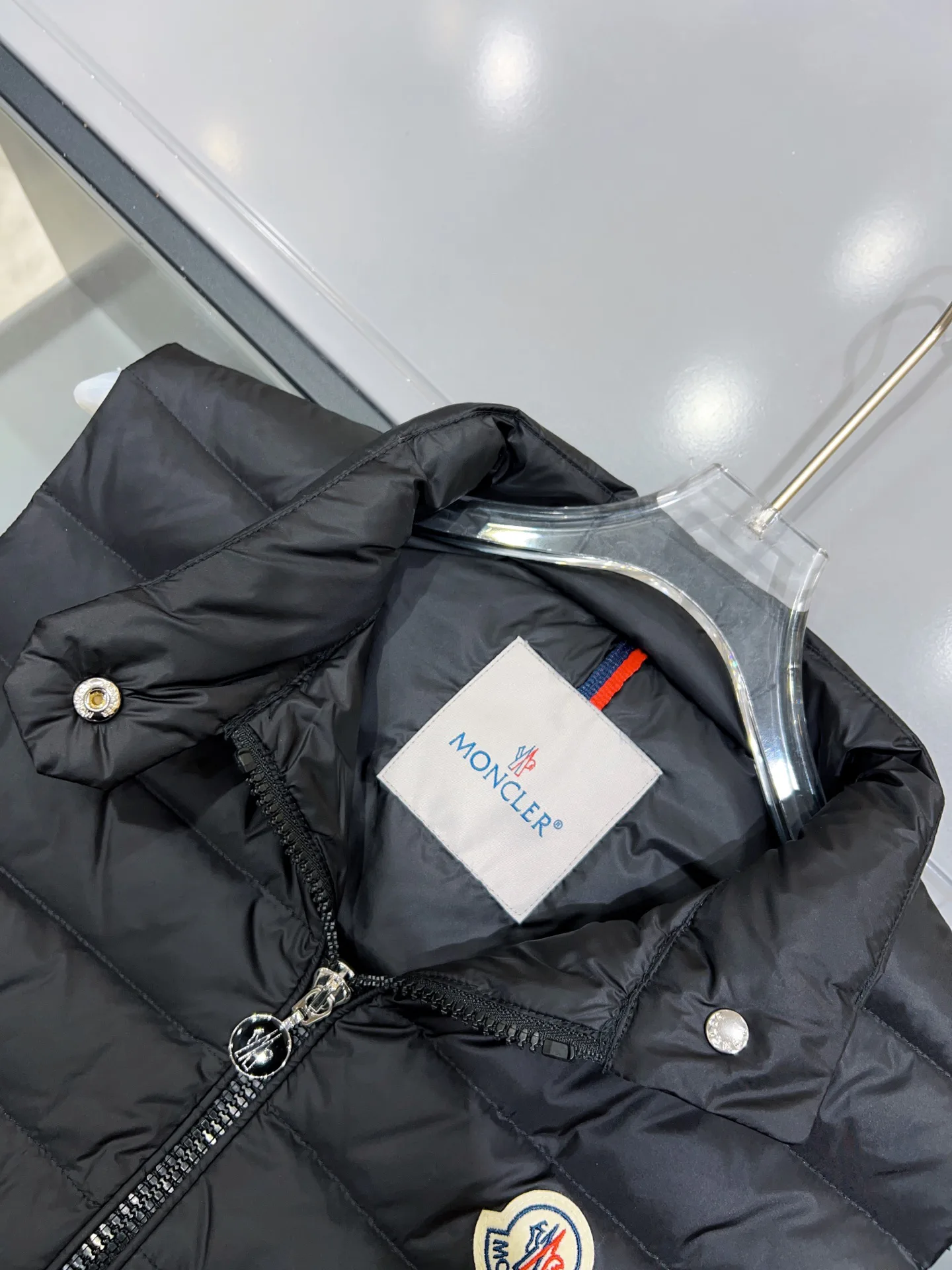 Жилеты Женские Moncler 18368441