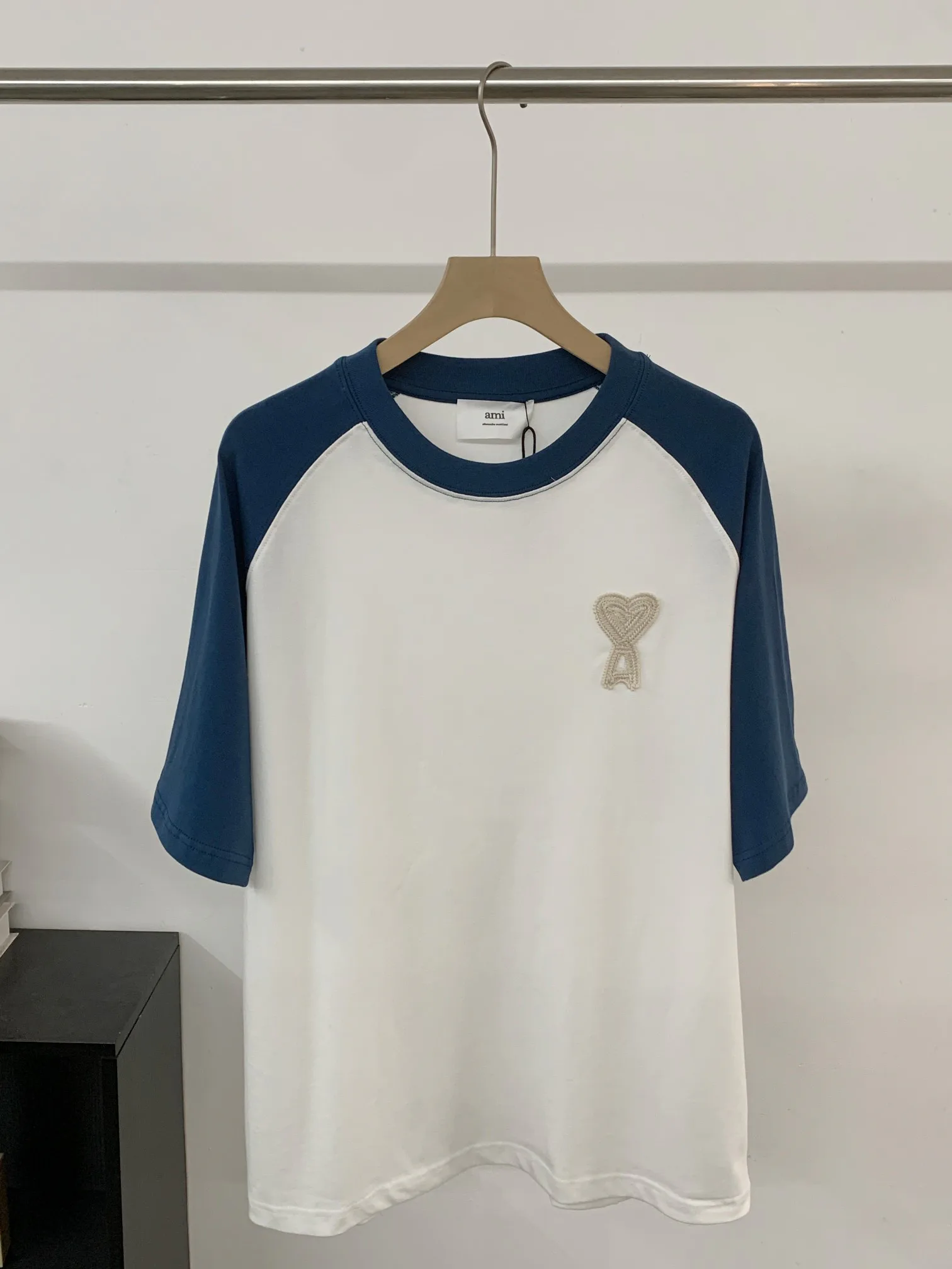 Футболки Женские Ami Paris 11385427