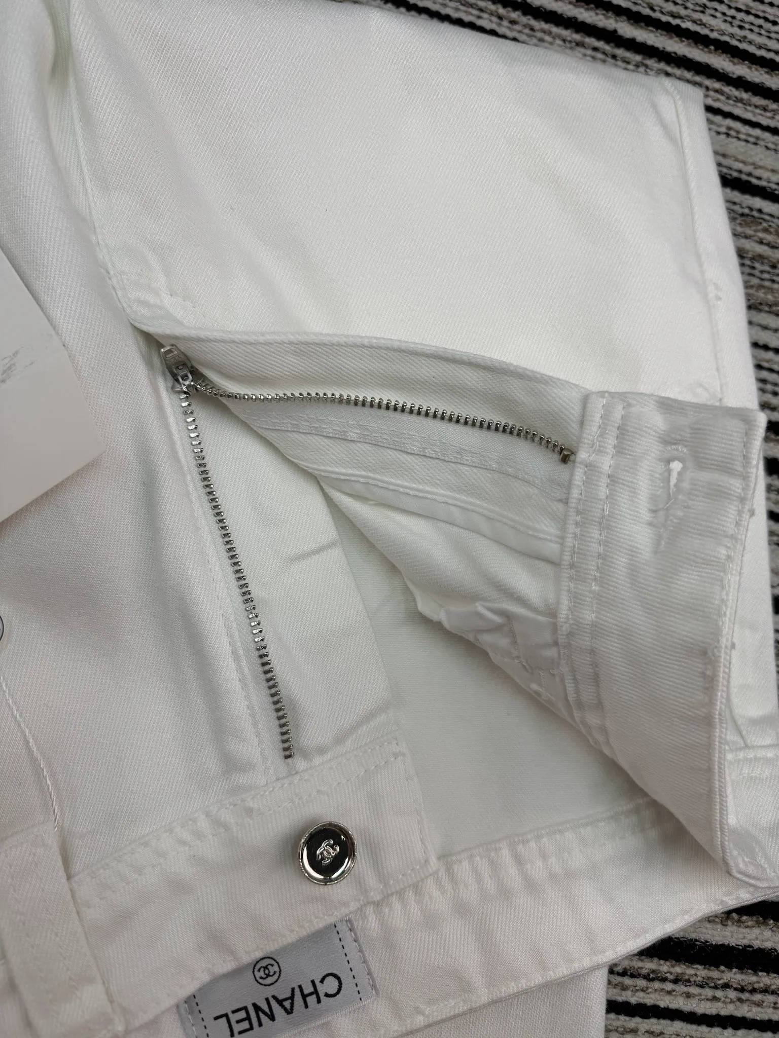 Джинсы Женские Chanel 11646383