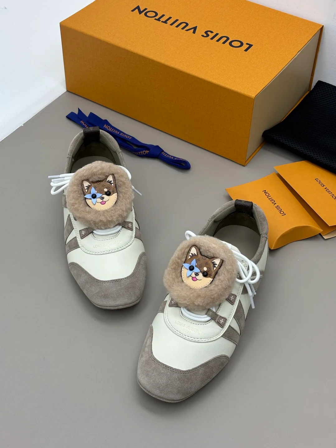 Кроссовки Женские Louis Vuitton 18006206