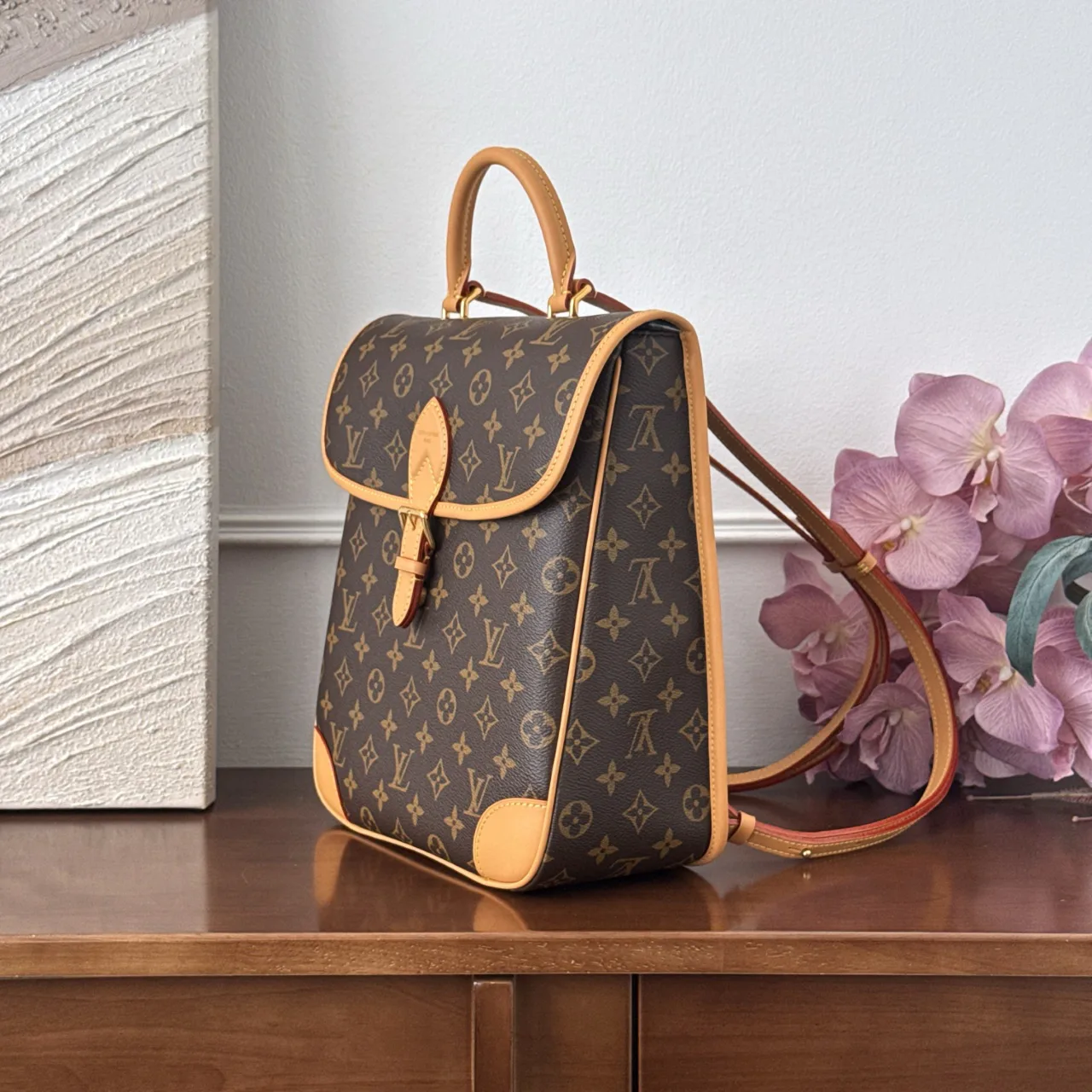 Рюкзаки Женские Louis Vuitton 18519267