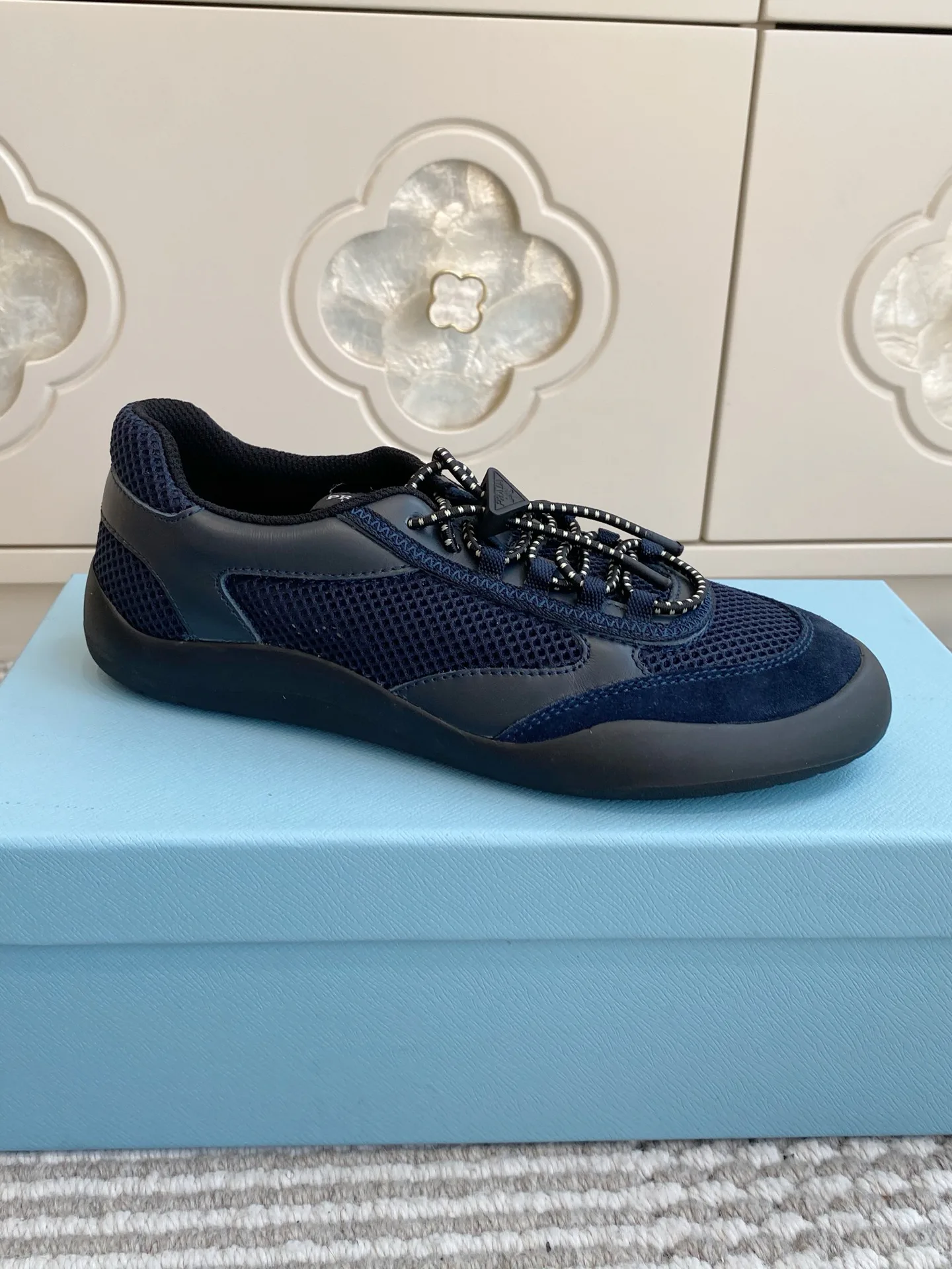 Кроссовки Женские Prada 11870112