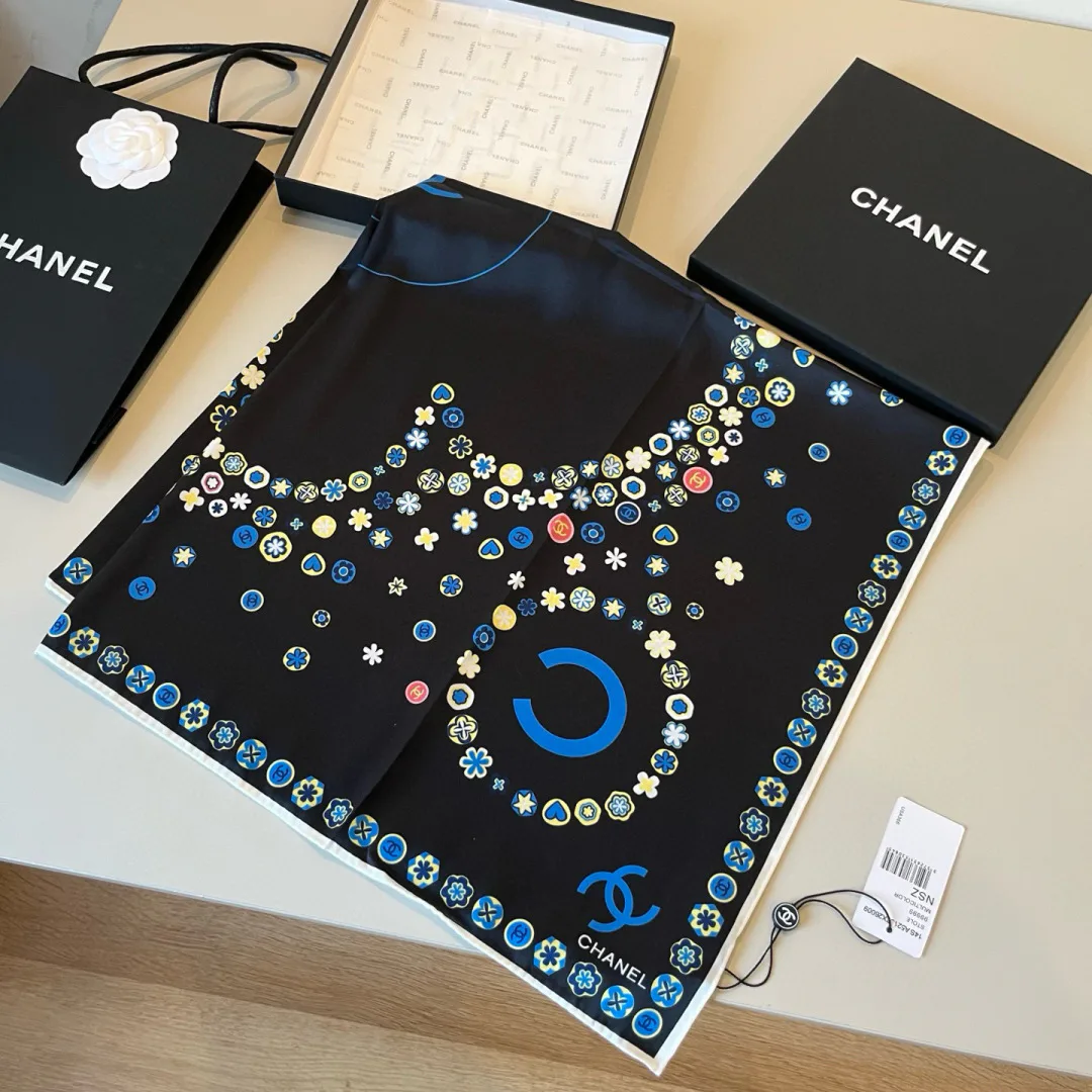 Платки Chanel 11115343