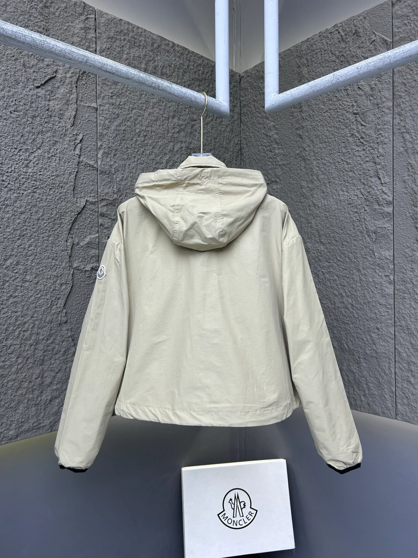 Куртки И Пуховики Женские Moncler 11666907