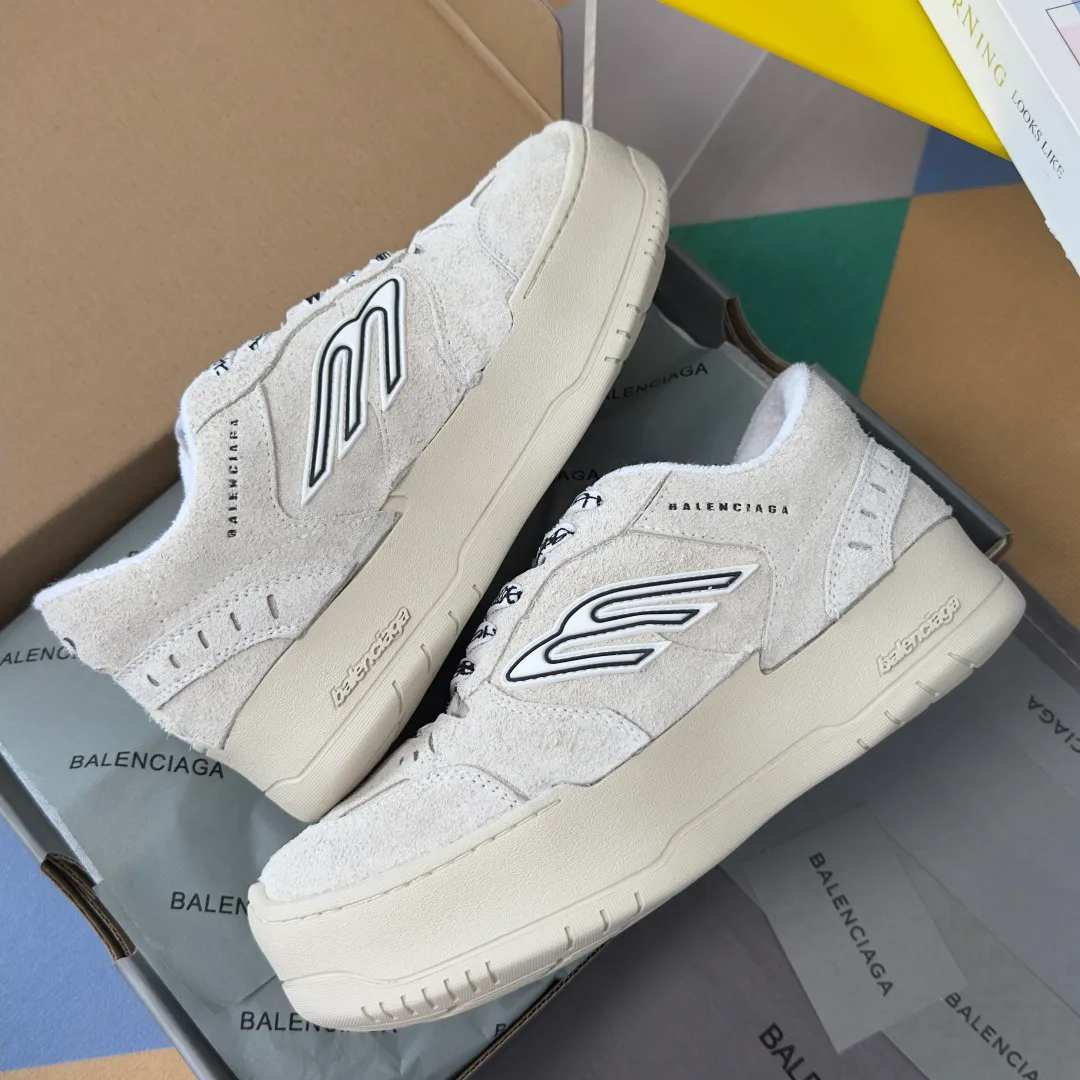 Кроссовки Женские Balenciaga 11235127