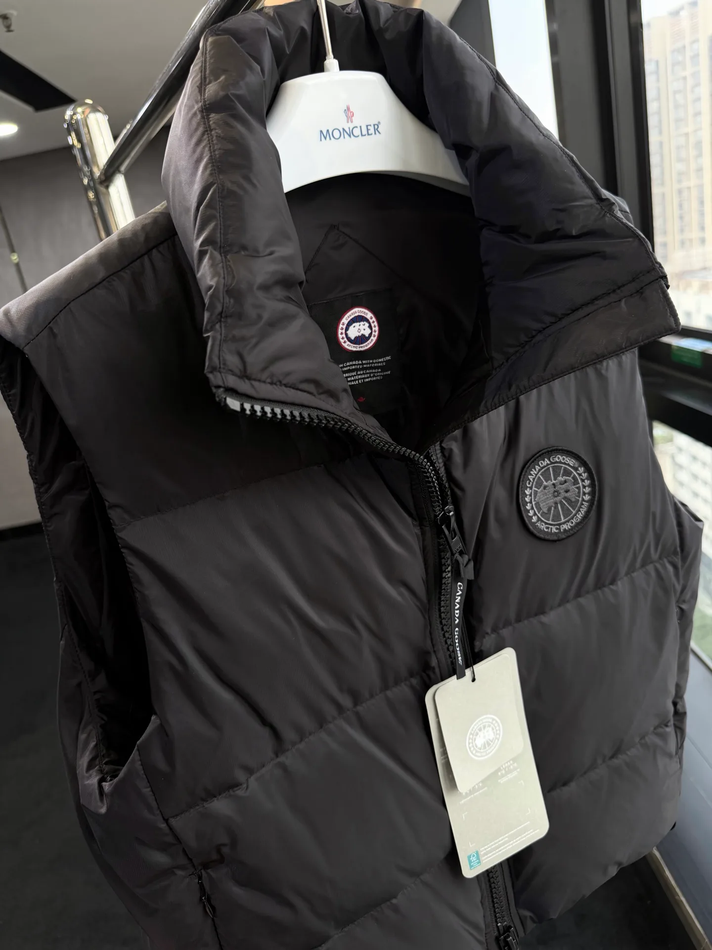 Жилеты Женские Canada Goose 18336513