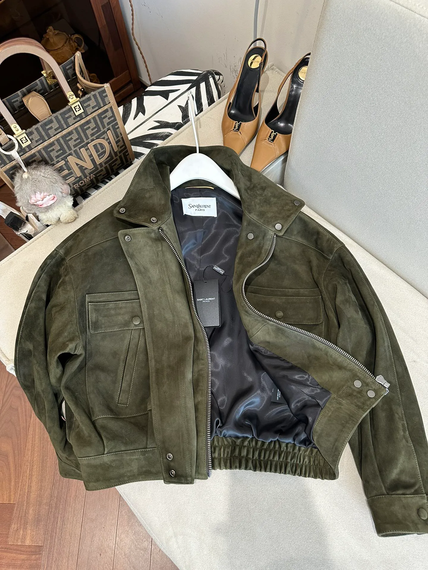 Кожаные Куртки И Дублёнки Женские Saint Laurent 11814034