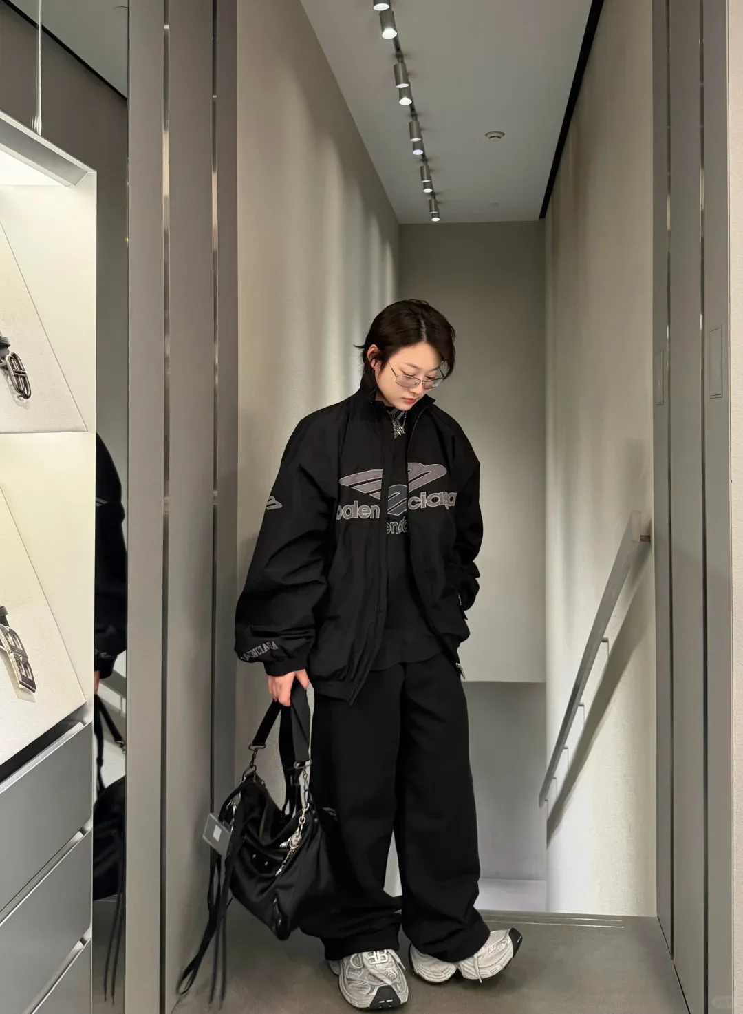 Куртки И Пуховики Мужские Balenciaga 10216573