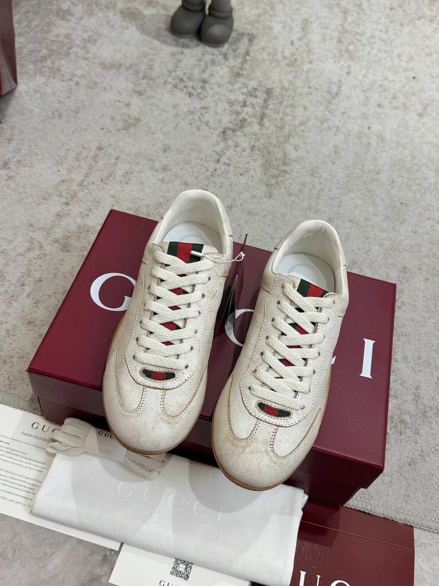 Кроссовки Женские Gucci 945081