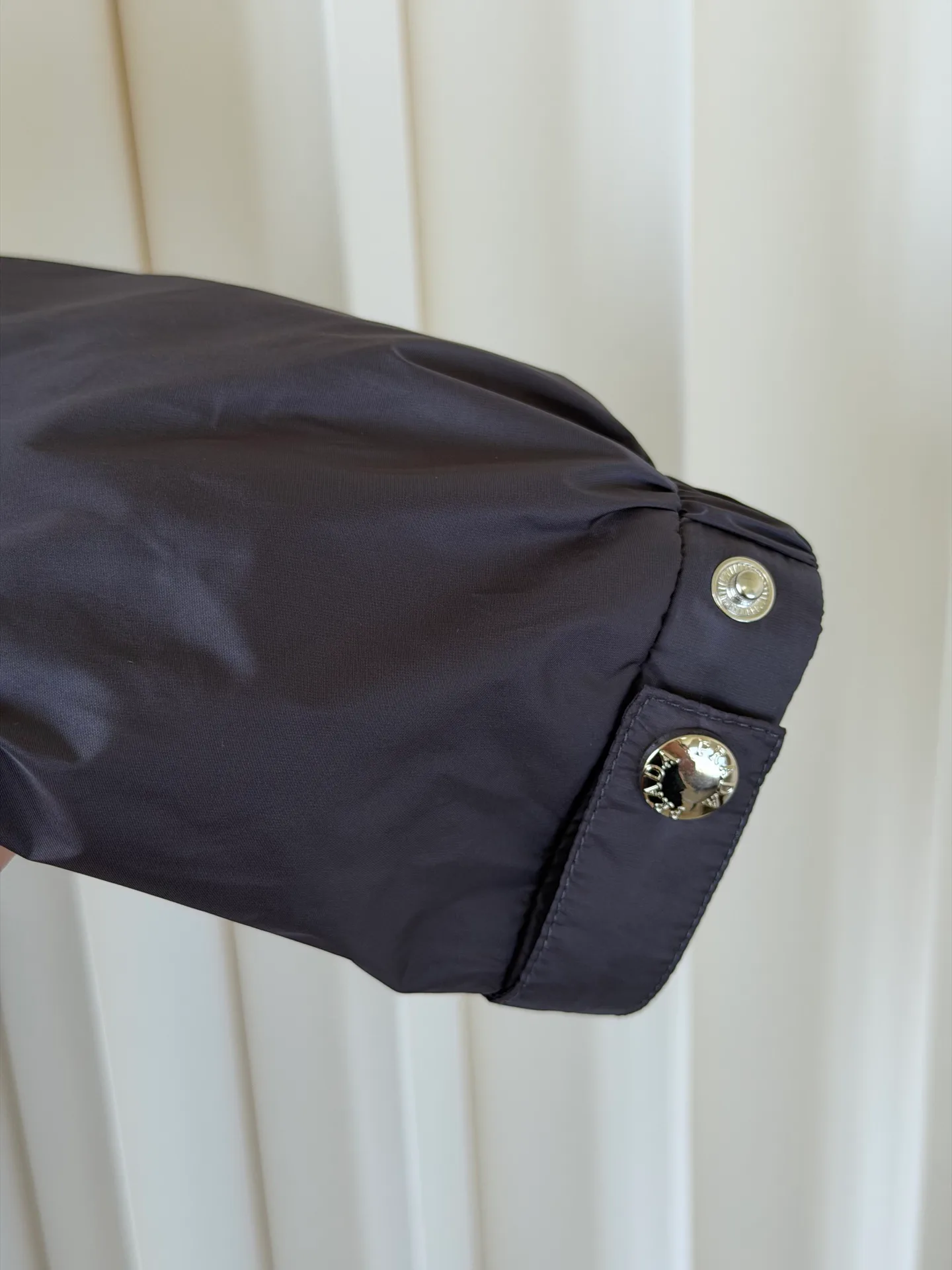 Куртки И Пуховики Женские Prada 17949793