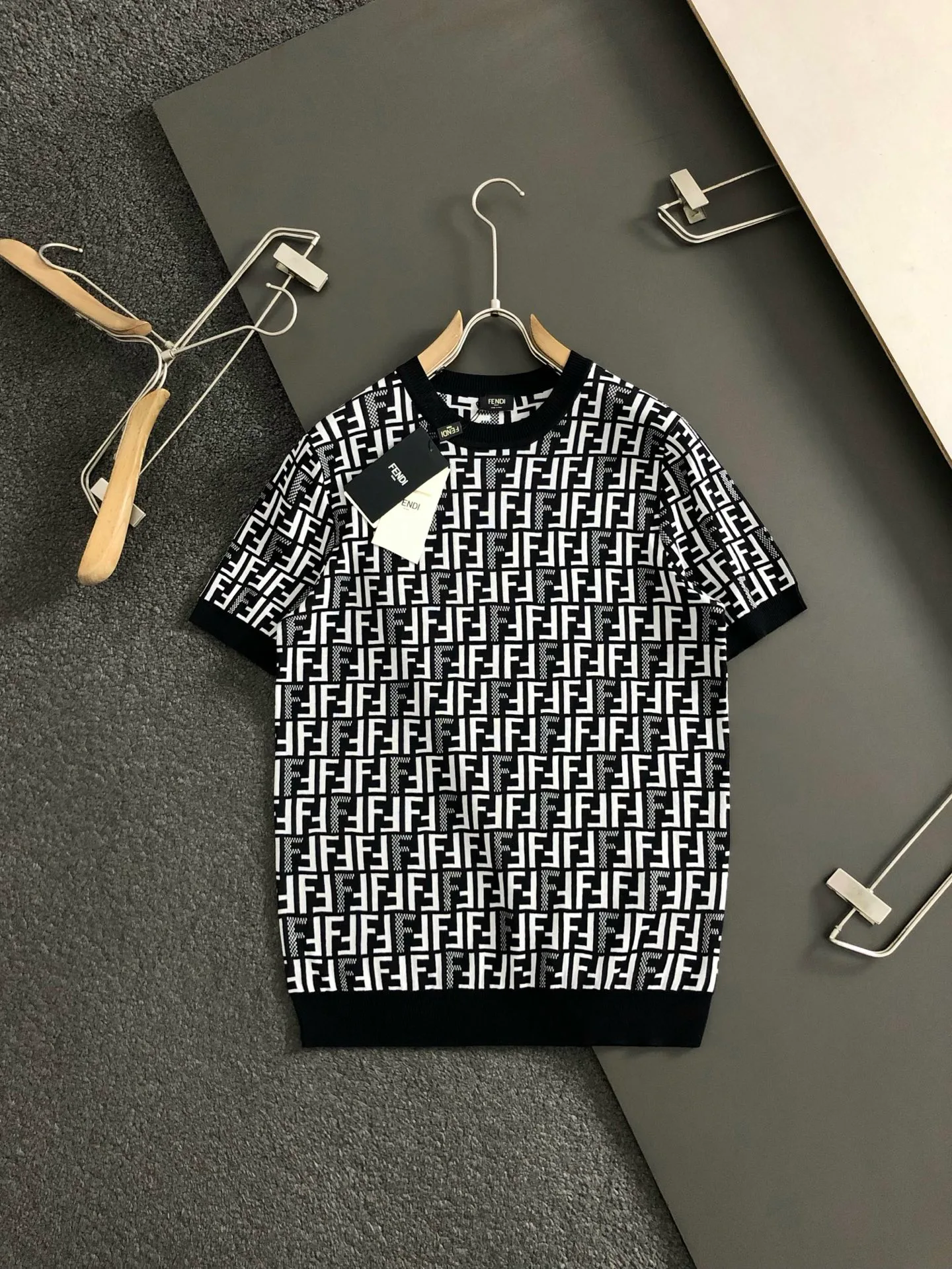 Джемперы И Свитеры Женские Fendi 16187