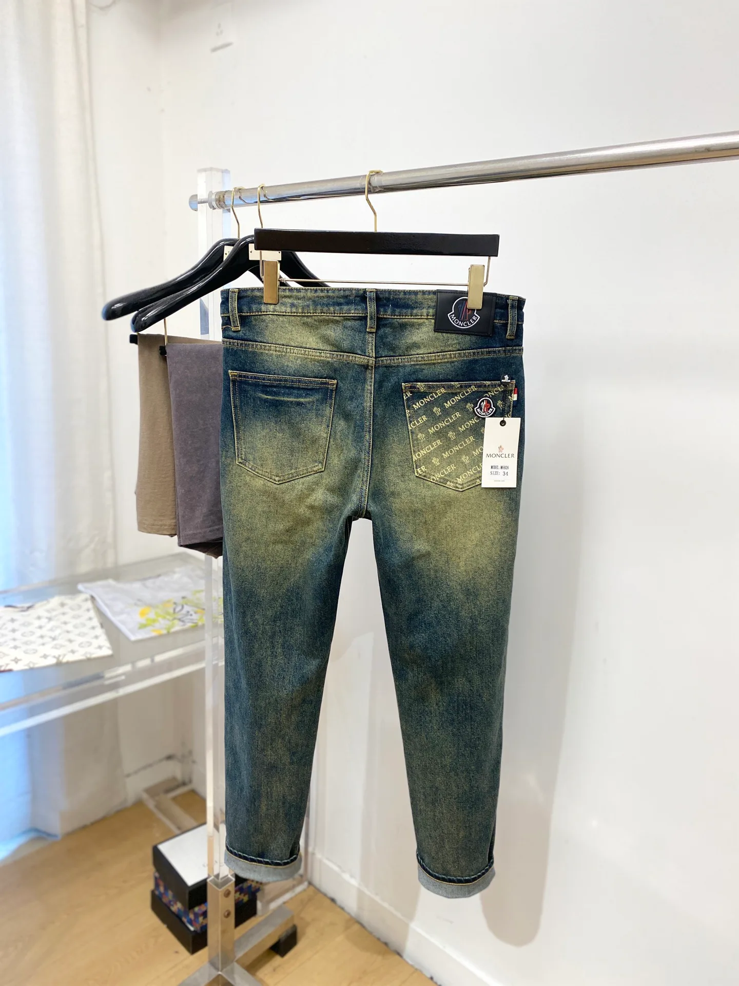 Джинсы Мужские Moncler 18191488