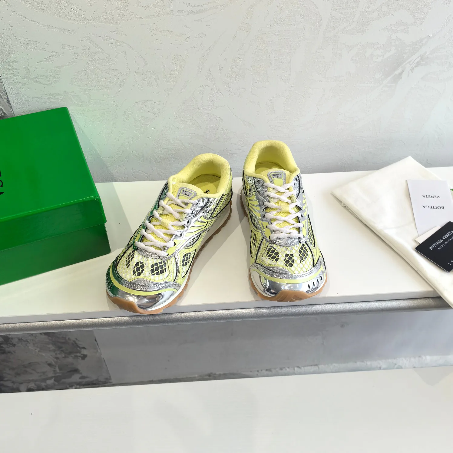 Кроссовки Женские Bottega Veneta 11677123