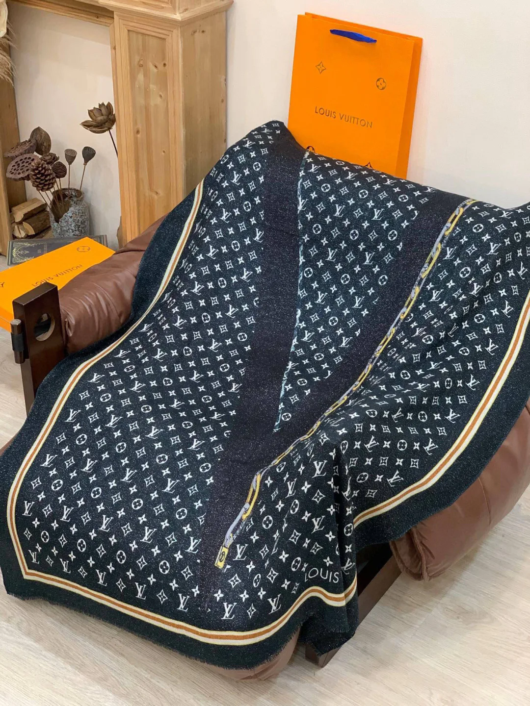 Шарфы Louis Vuitton 1036339