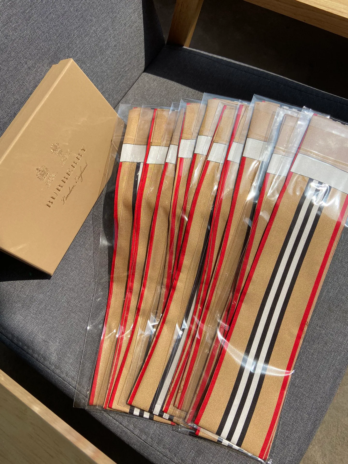 Платки Burberry 11986188