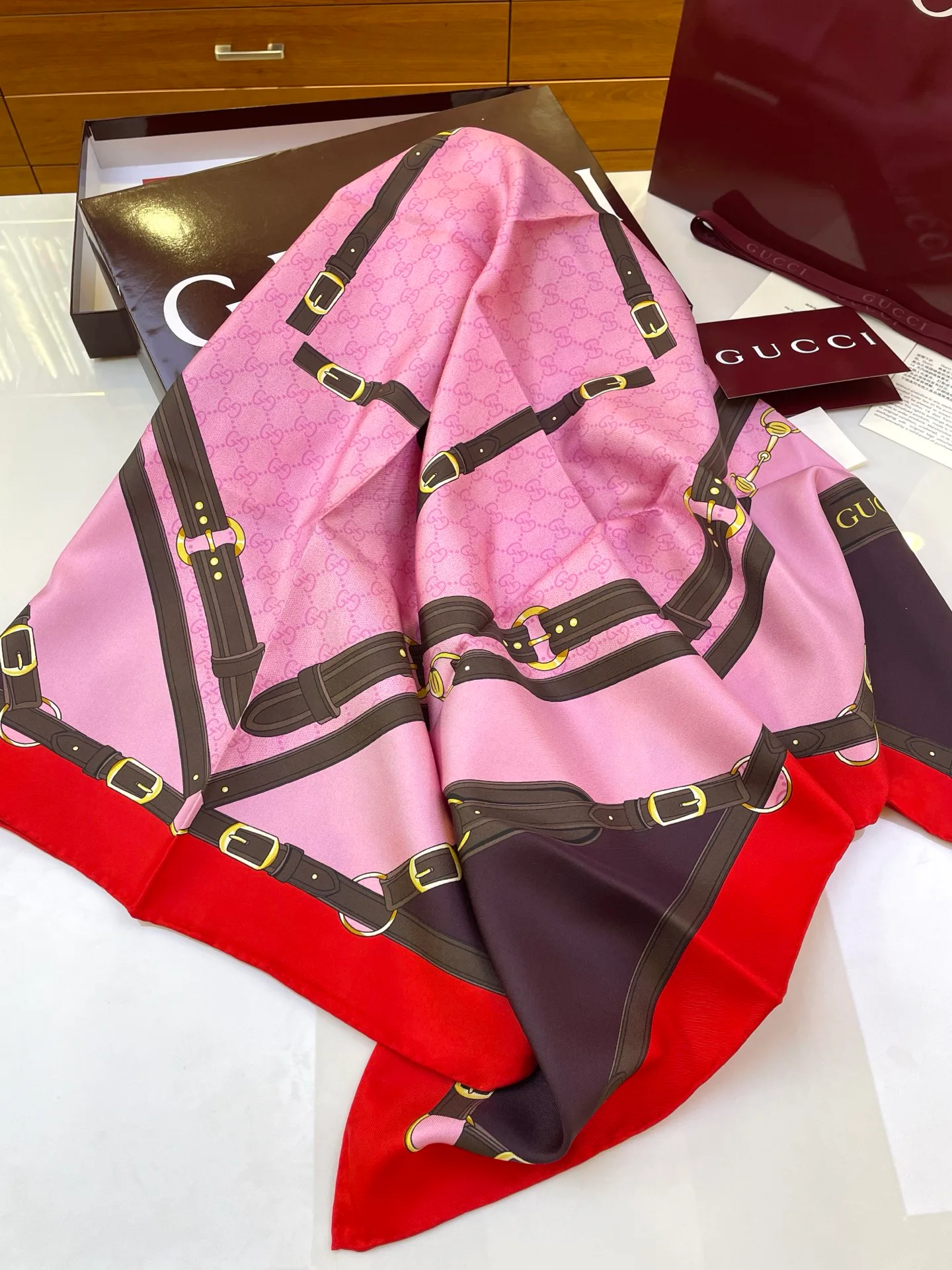 Платки Gucci 1981369