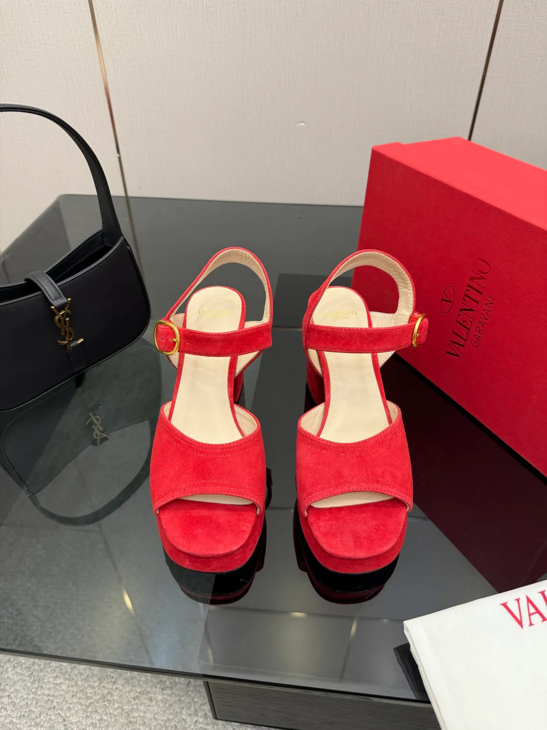 Босоножки Женские Valentino 5052046