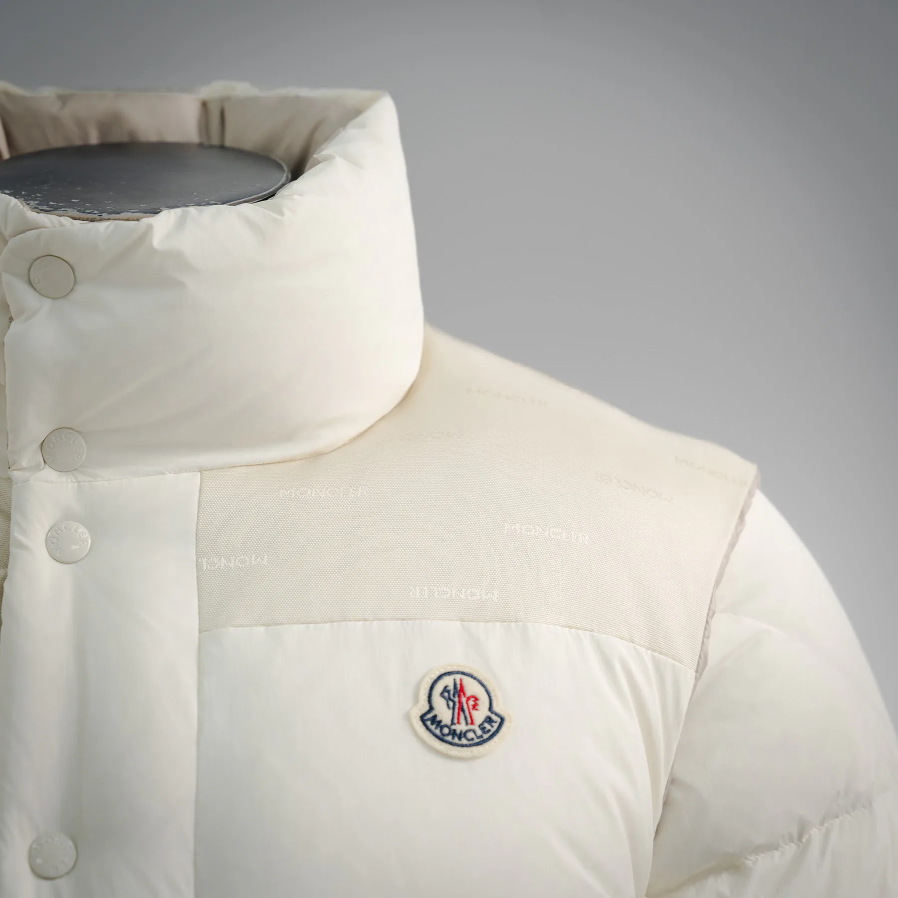 Куртки И Пуховики Мужские Moncler 685870