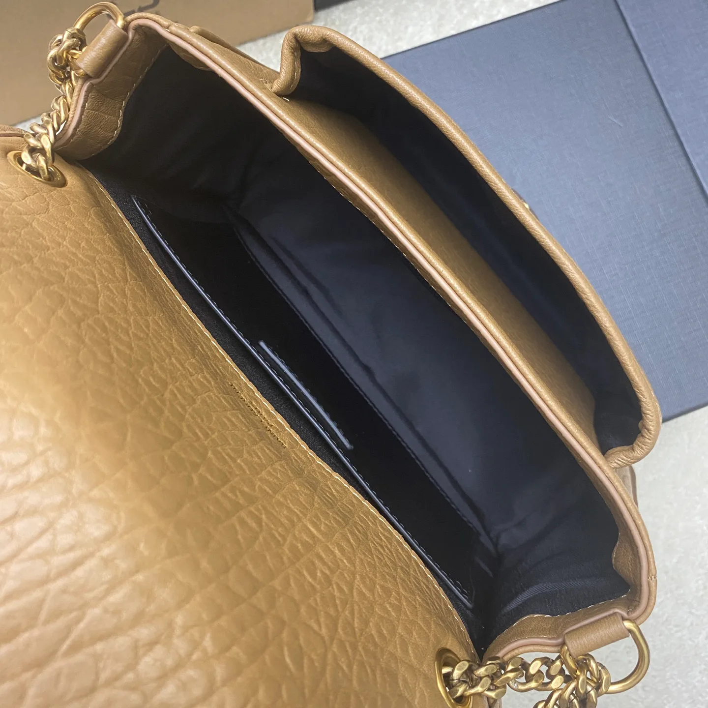 Классические Сумки Женские Saint Laurent 13435183