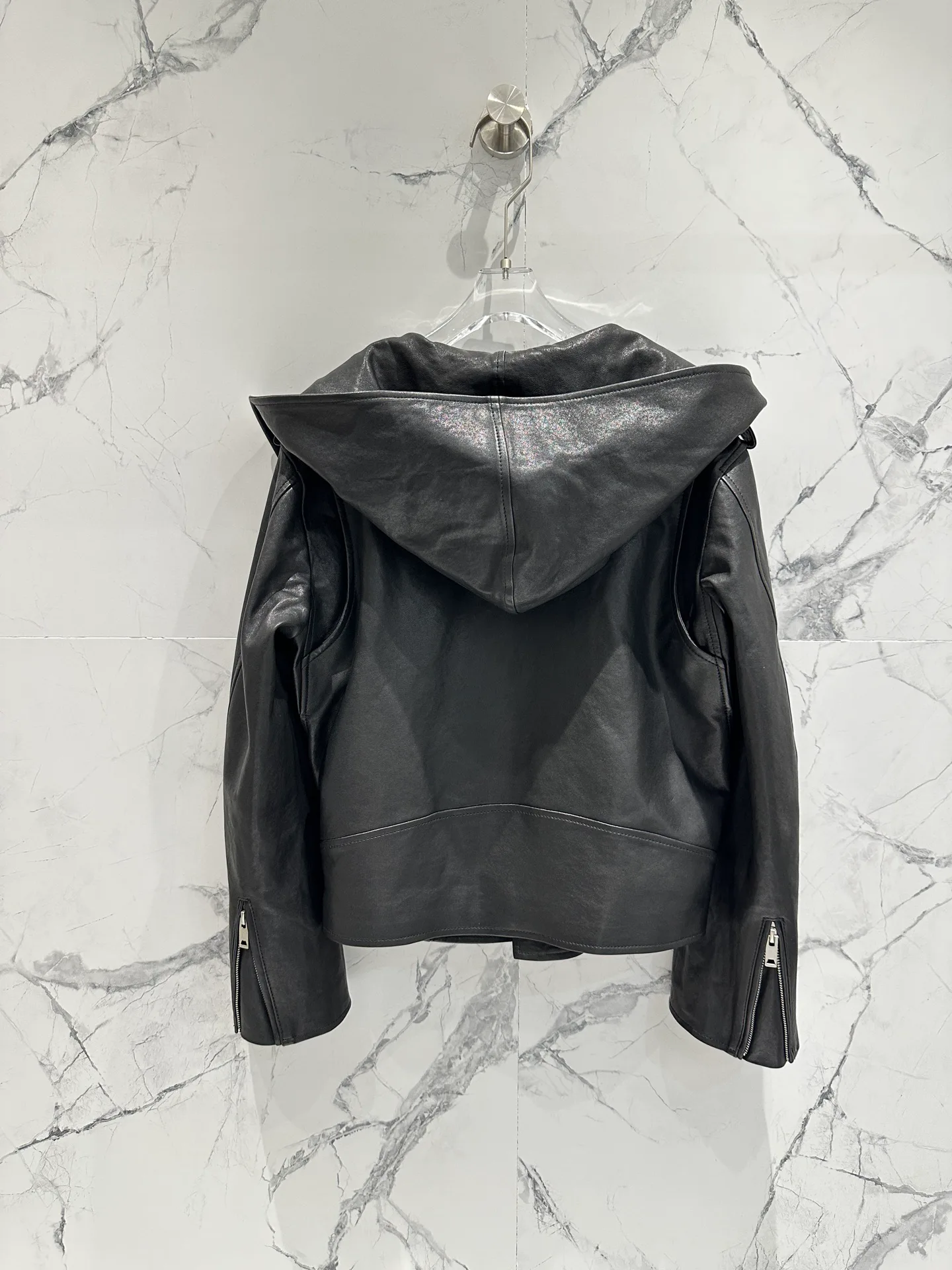 Кожаные Куртки И Дублёнки Женские Alaia 11700499