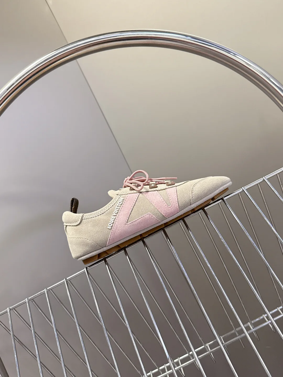 Кроссовки Женские Louis Vuitton 1480752