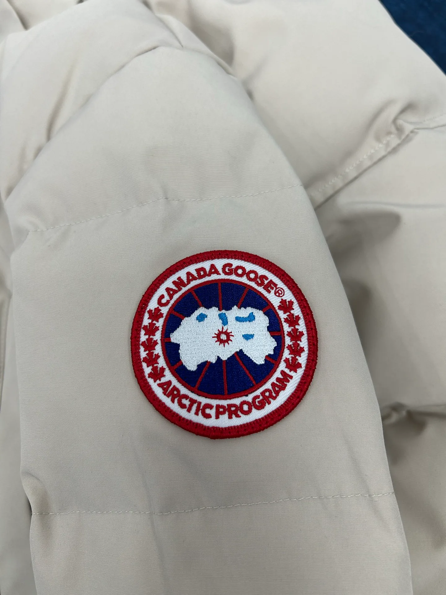 Куртки И Пуховики Мужские Canada Goose 1527030