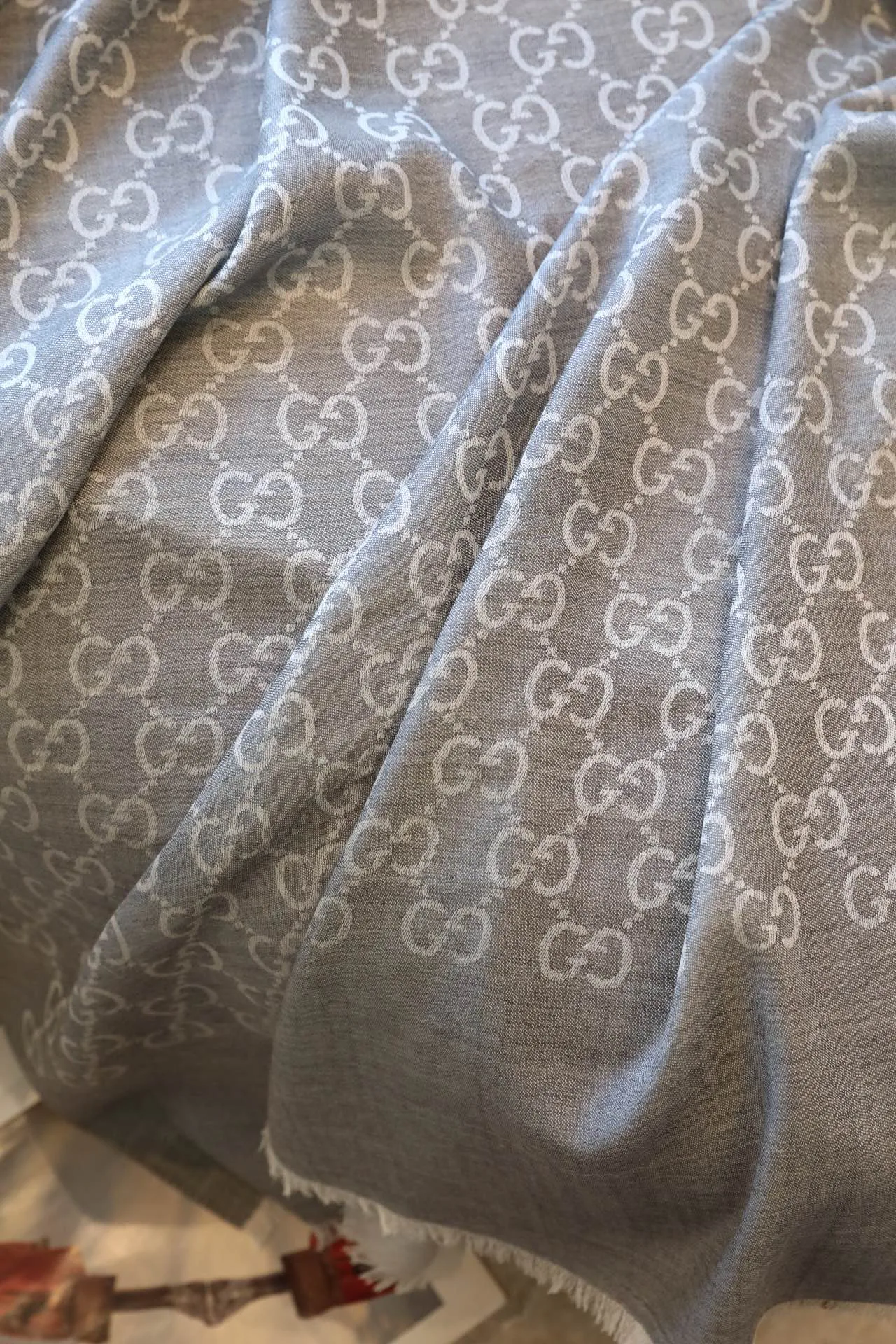 Шарфы Gucci 18275135
