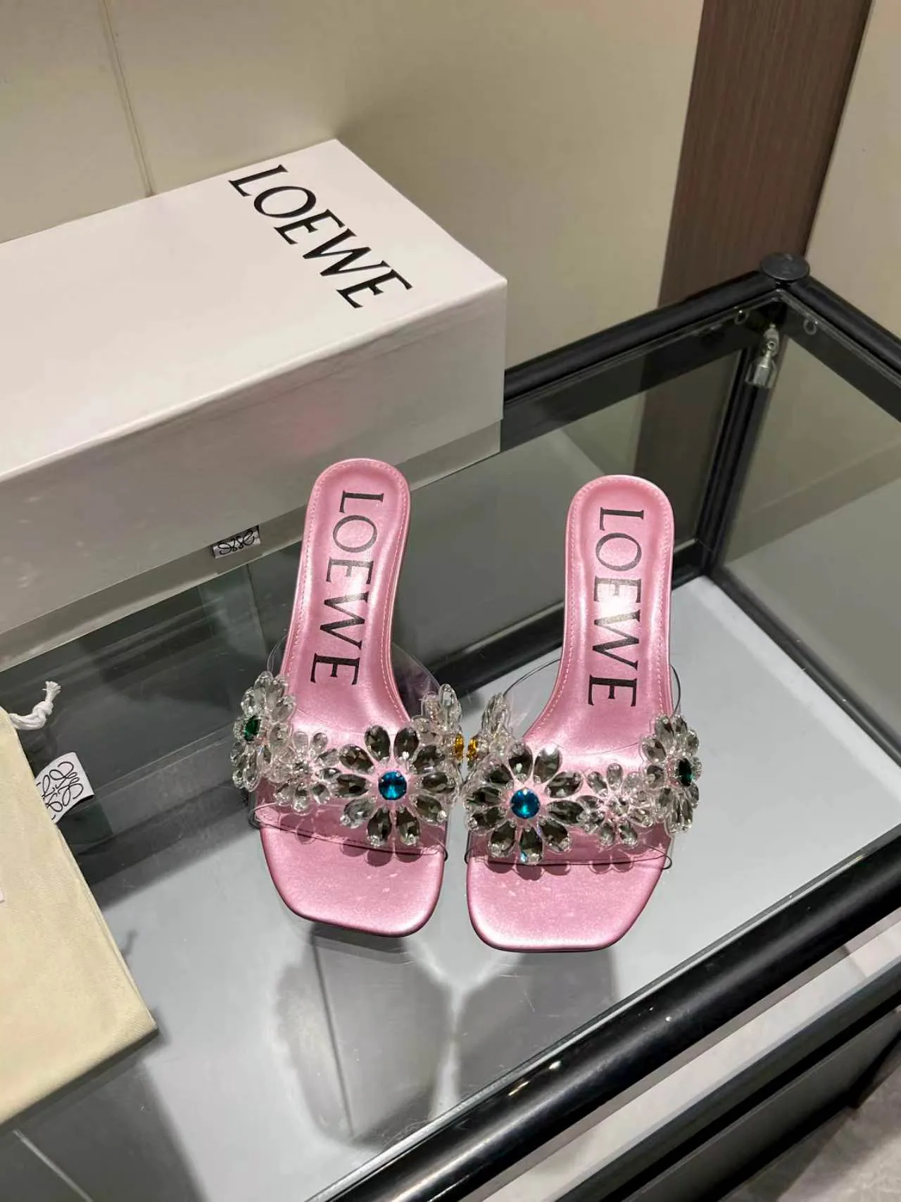 Босоножки Женские Loewe 18367070