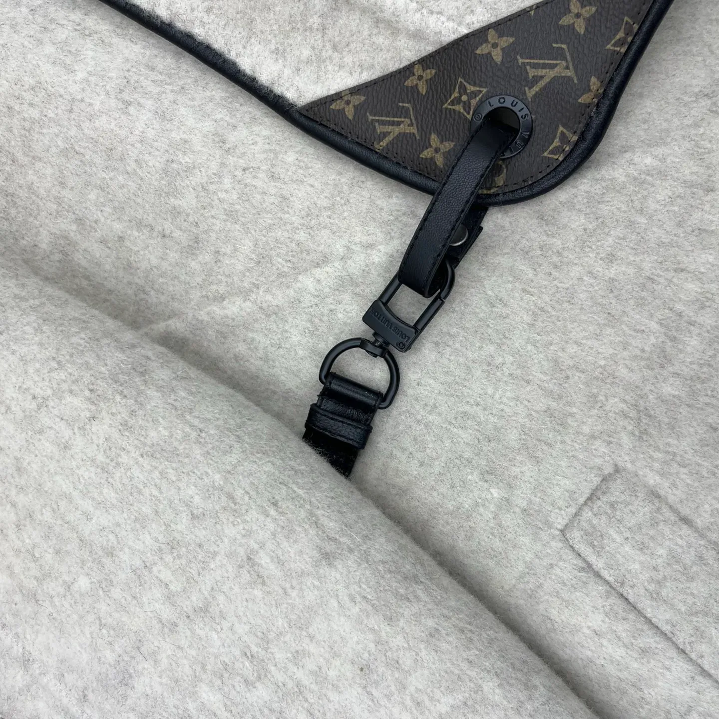 Куртки И Пуховики Женские Louis Vuitton 783467