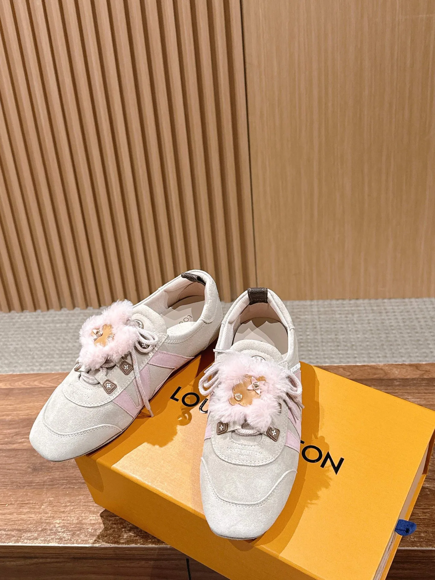 Кроссовки Женские Louis Vuitton 786230