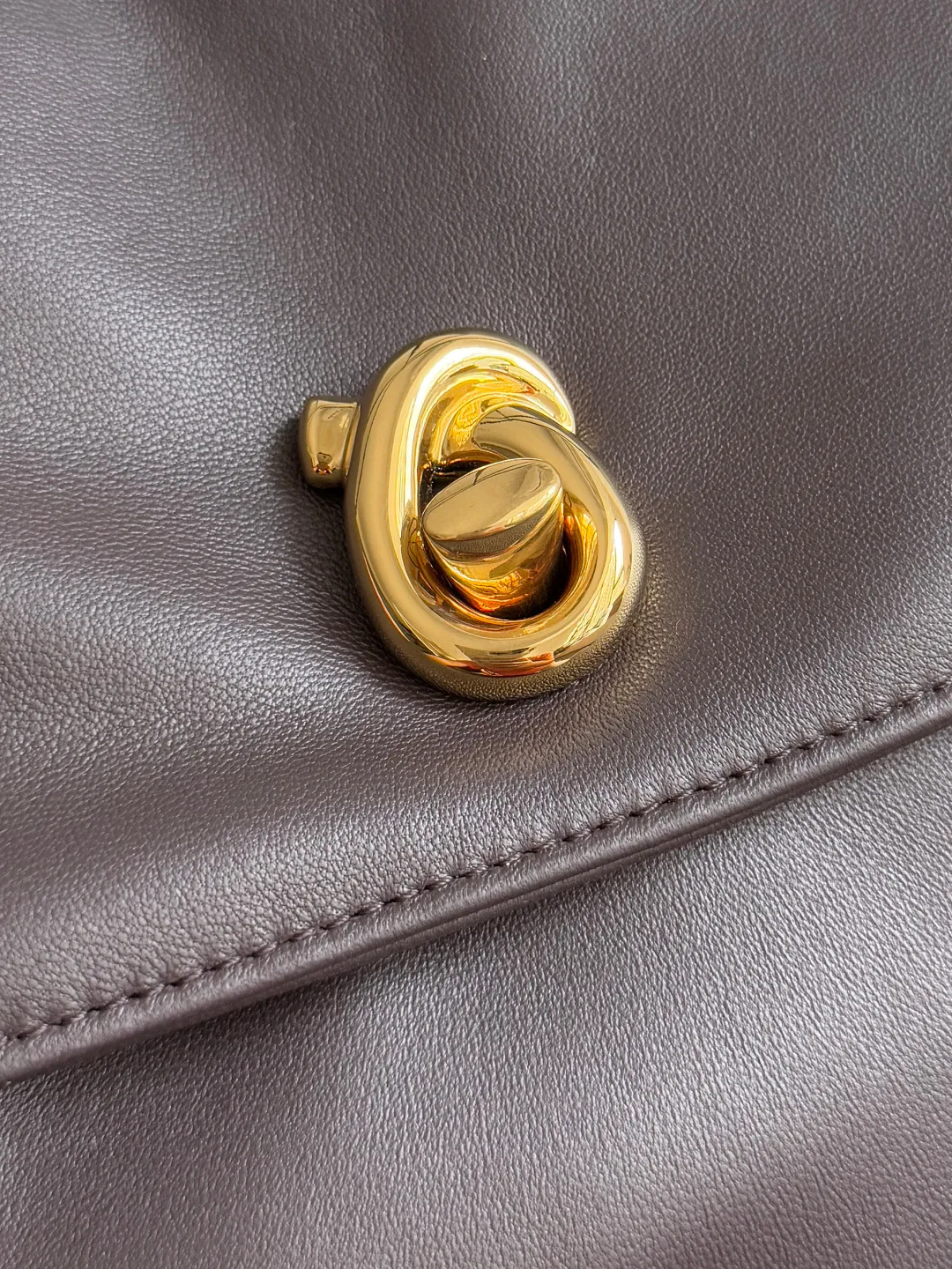 Классические Сумки Женские Bottega Veneta 17533423