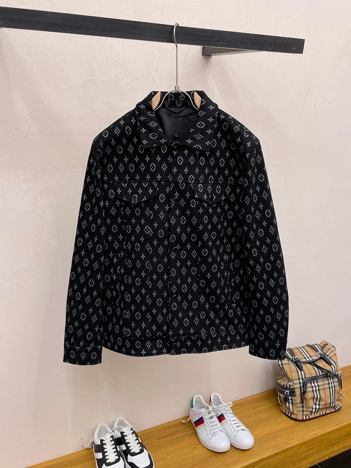 Куртки И Пуховики Мужские Louis Vuitton 18197242