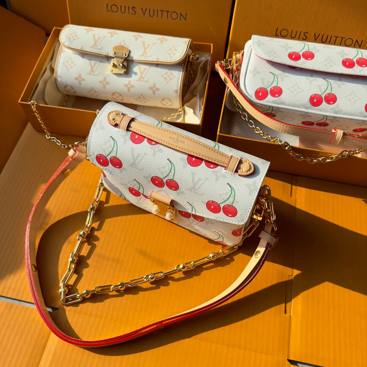 Классические Сумки Женские Louis Vuitton 11508443