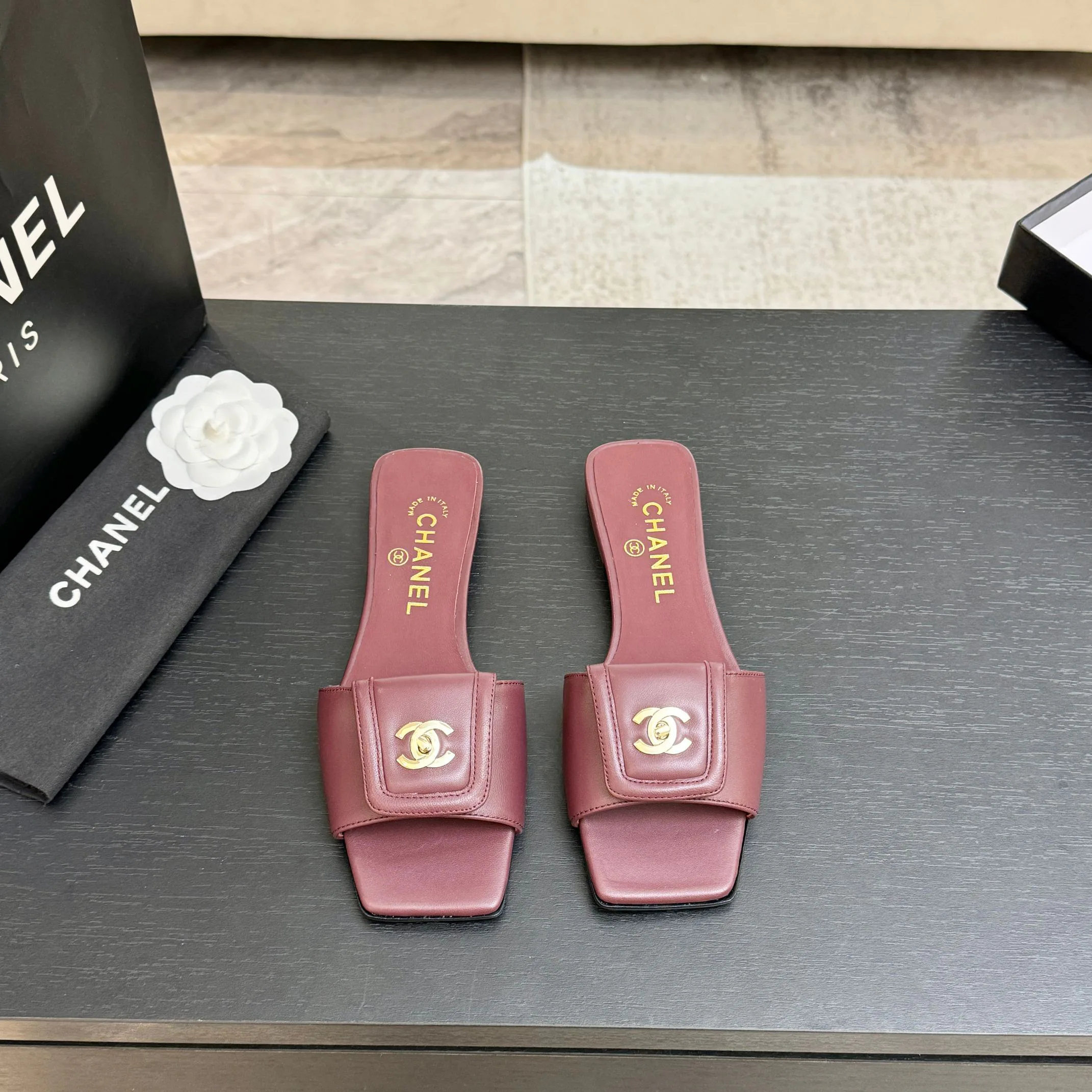 Шлепанцы Женские Chanel 12208628