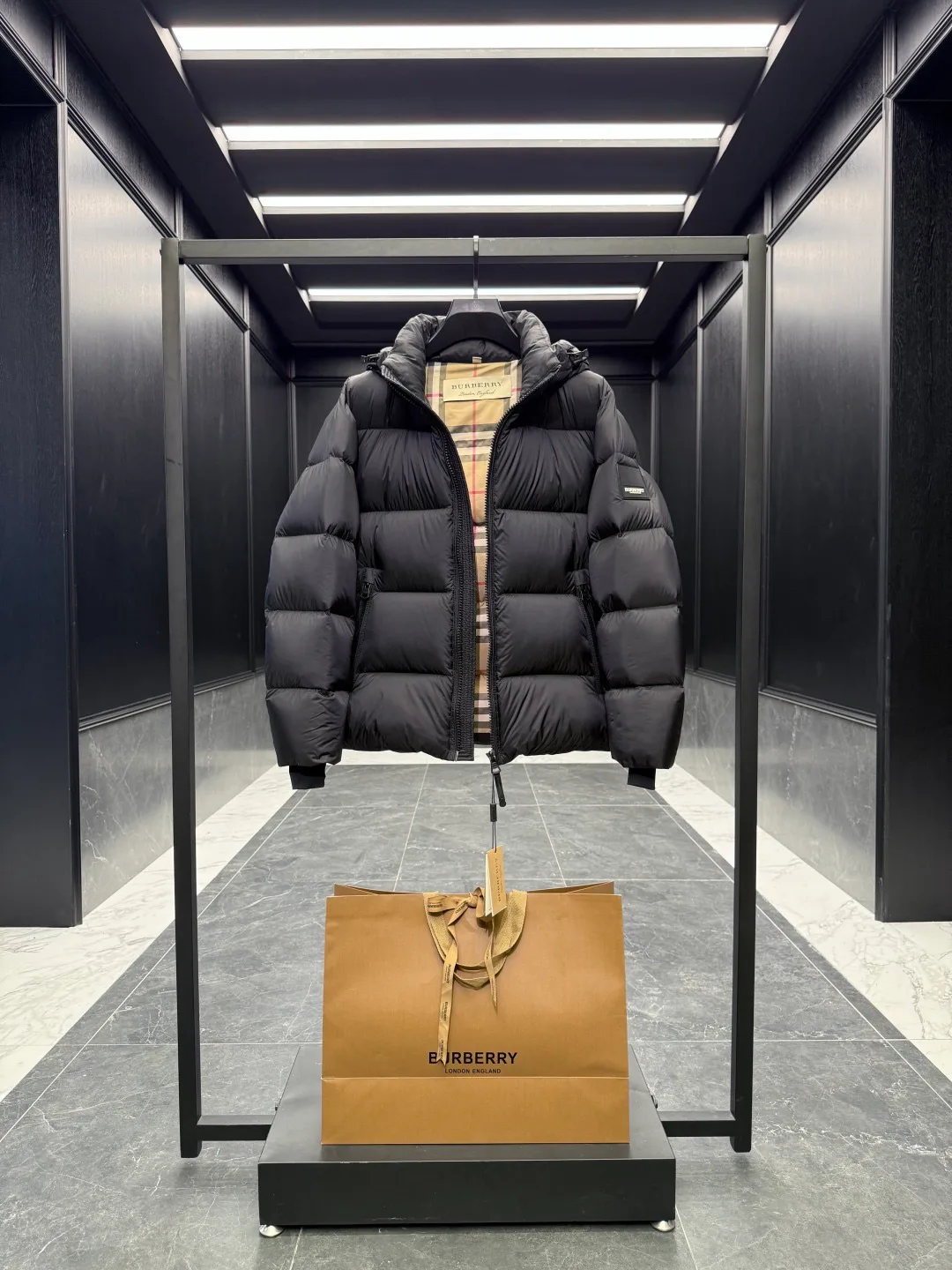 Куртки И Пуховики Женские Burberry 18971782