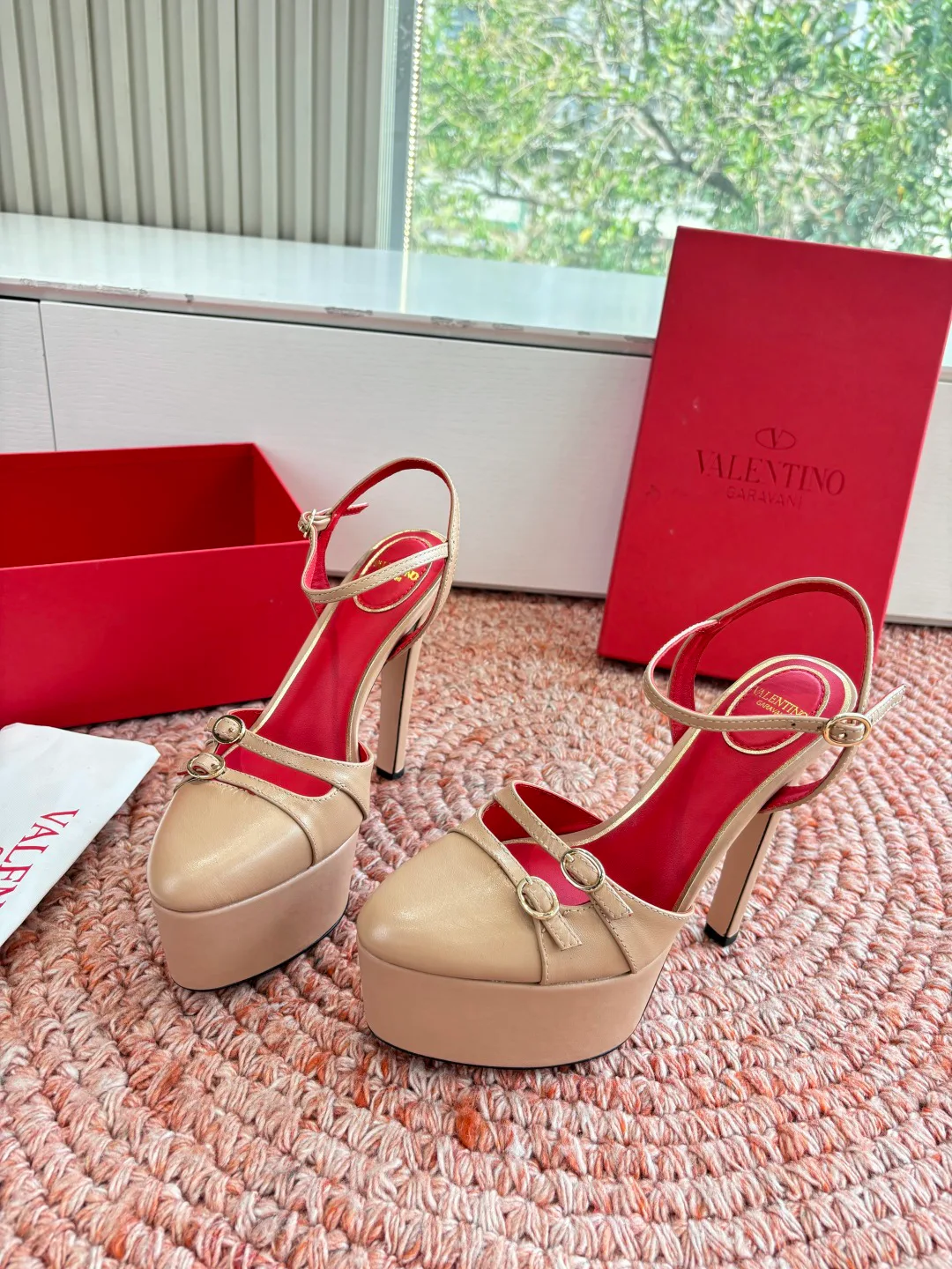 Босоножки Женские Valentino 11479966