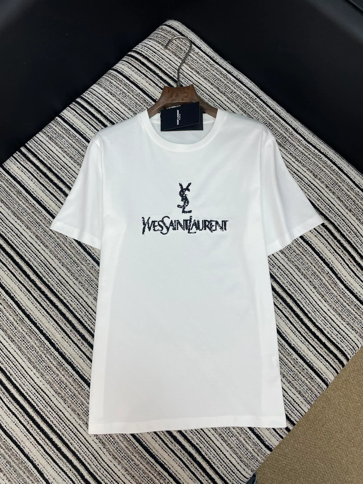 Футболки Женские Saint Laurent 1024002